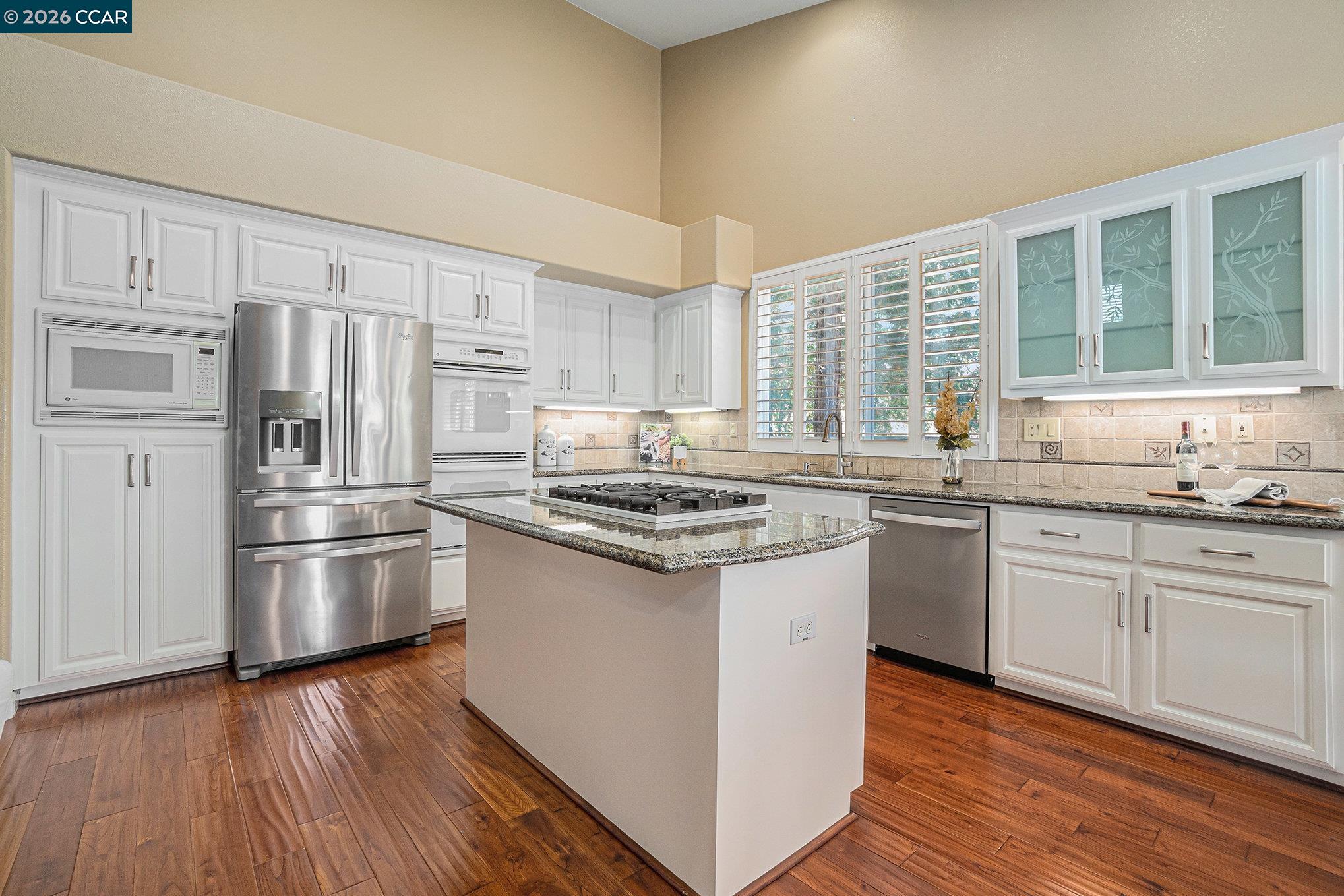 Detail Gallery Image 11 of 39 For 121 St Nazaire Ct, Martinez,  CA 94553 - 5 Beds | 3 Baths