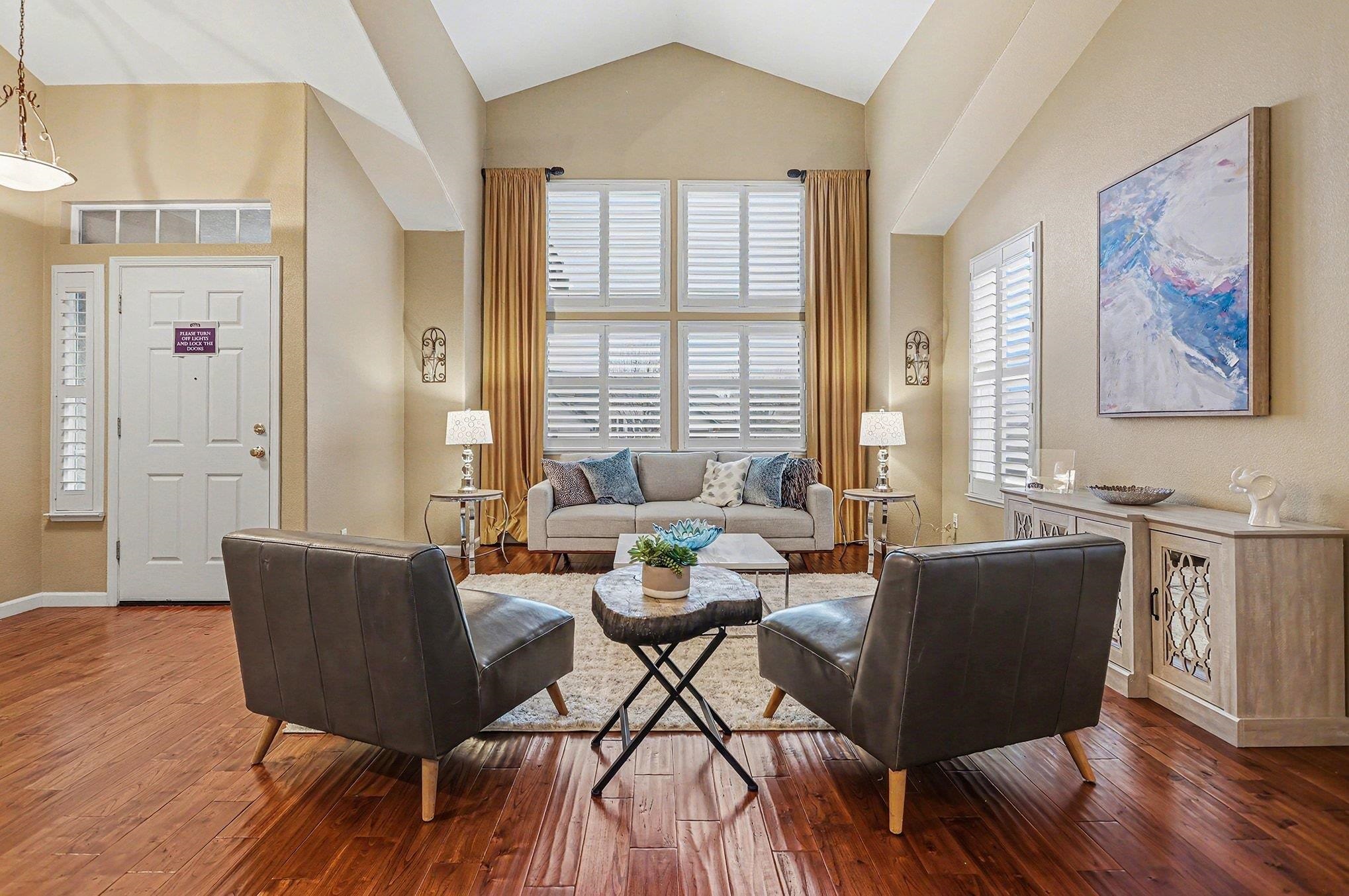 Detail Gallery Image 3 of 35 For 121 St Nazaire Ct, Martinez,  CA 94553 - 5 Beds | 3 Baths