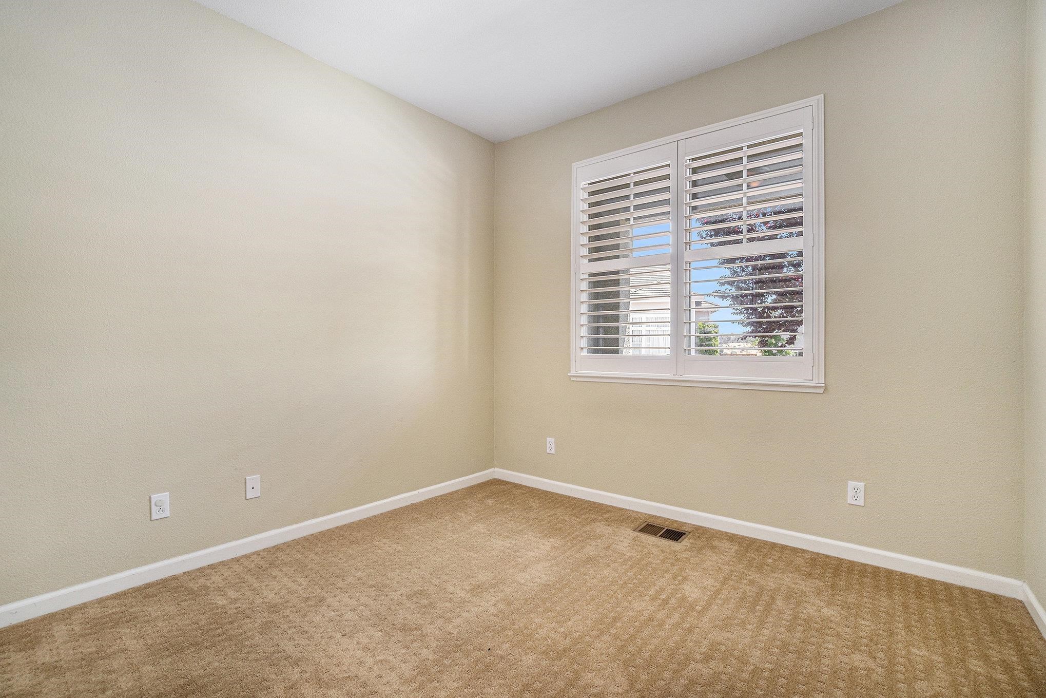 Detail Gallery Image 22 of 35 For 121 St Nazaire Ct, Martinez,  CA 94553 - 5 Beds | 3 Baths