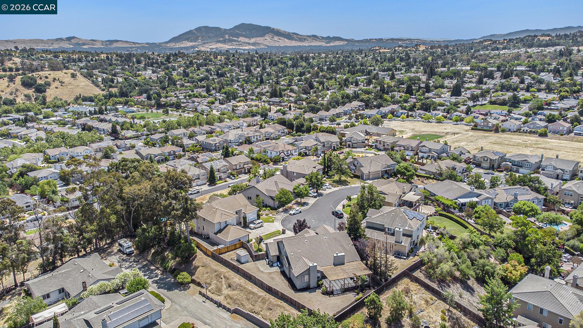 Detail Gallery Image 39 of 39 For 121 St Nazaire Ct, Martinez,  CA 94553 - 5 Beds | 3 Baths