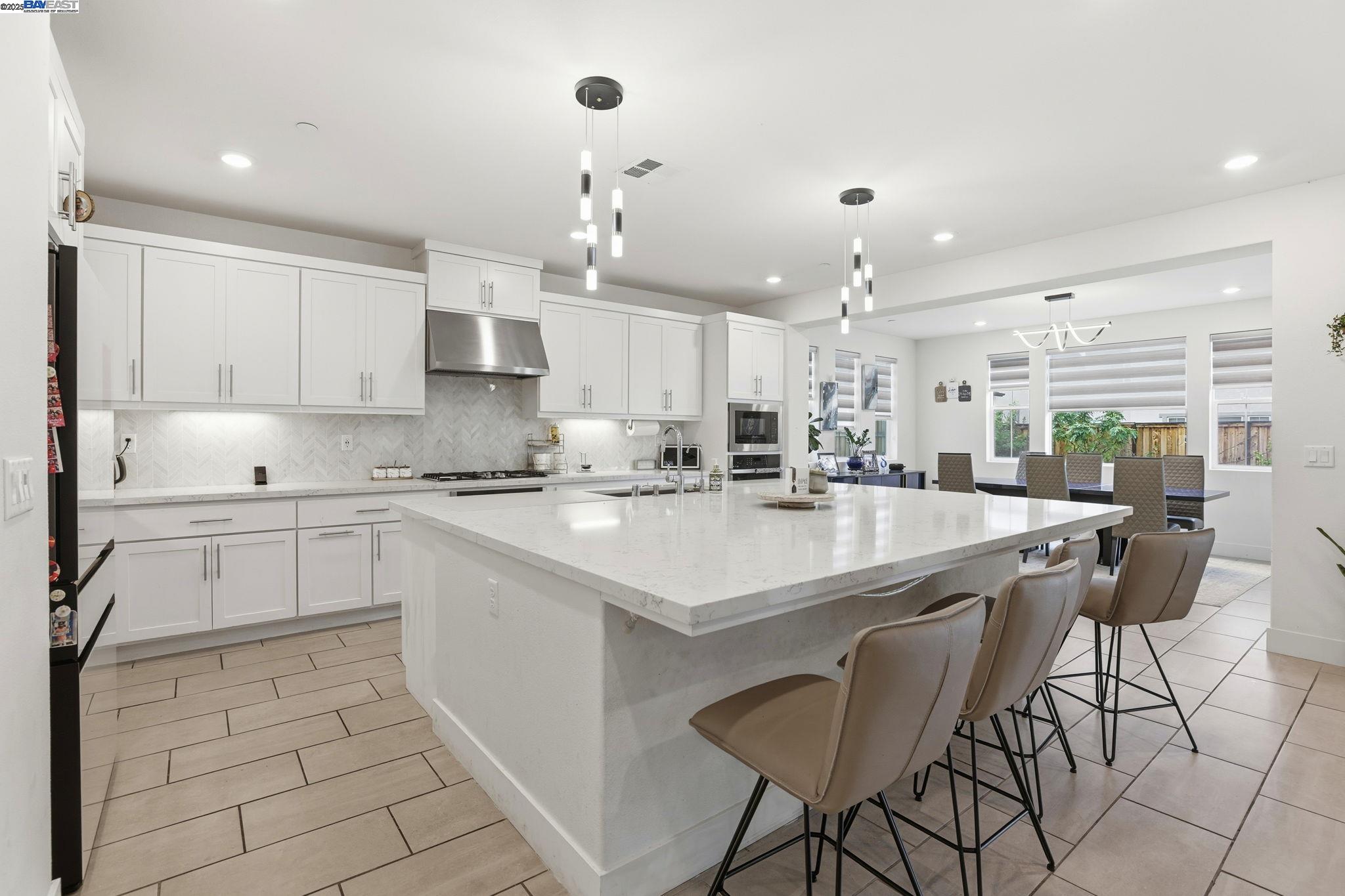 Detail Gallery Image 11 of 47 For 3037 Copley Dr, Tracy,  CA 95377 - 4 Beds | 3/1 Baths