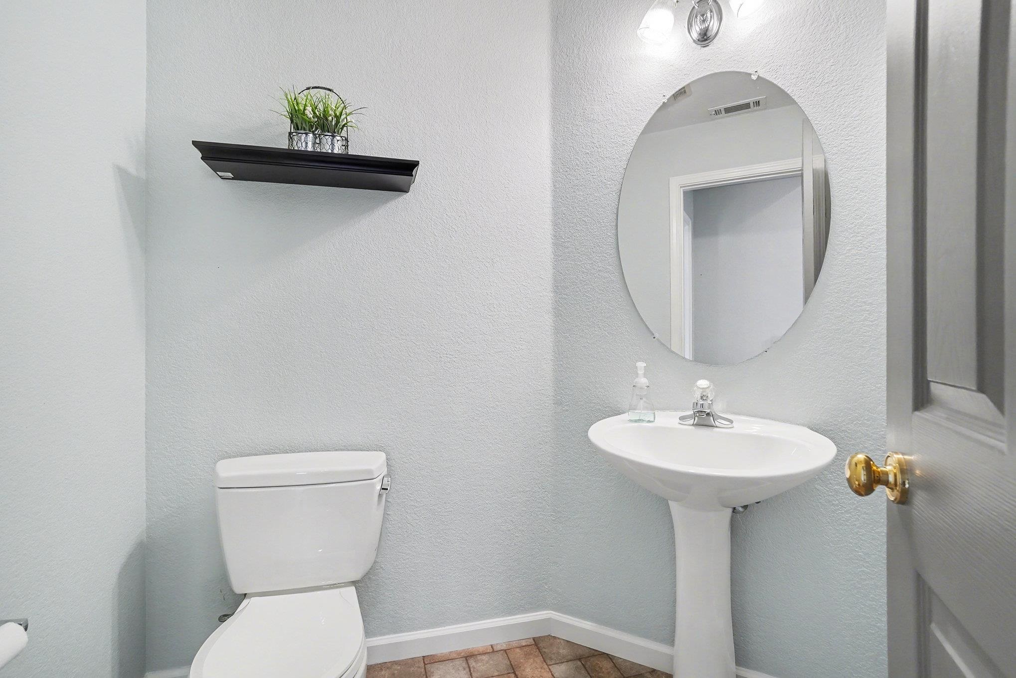 Detail Gallery Image 11 of 32 For 346 Westaire Blvd, Martinez,  CA 94553 - 3 Beds | 2/1 Baths