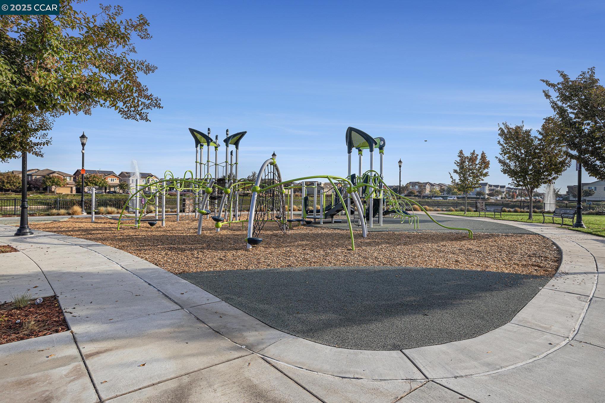 Detail Gallery Image 41 of 45 For 208 Littleton St, Oakley,  CA 94561 - 5 Beds | 4 Baths