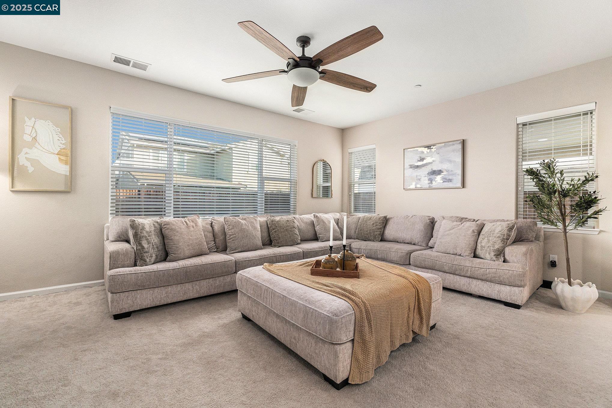 Detail Gallery Image 9 of 45 For 208 Littleton St, Oakley,  CA 94561 - 5 Beds | 4 Baths