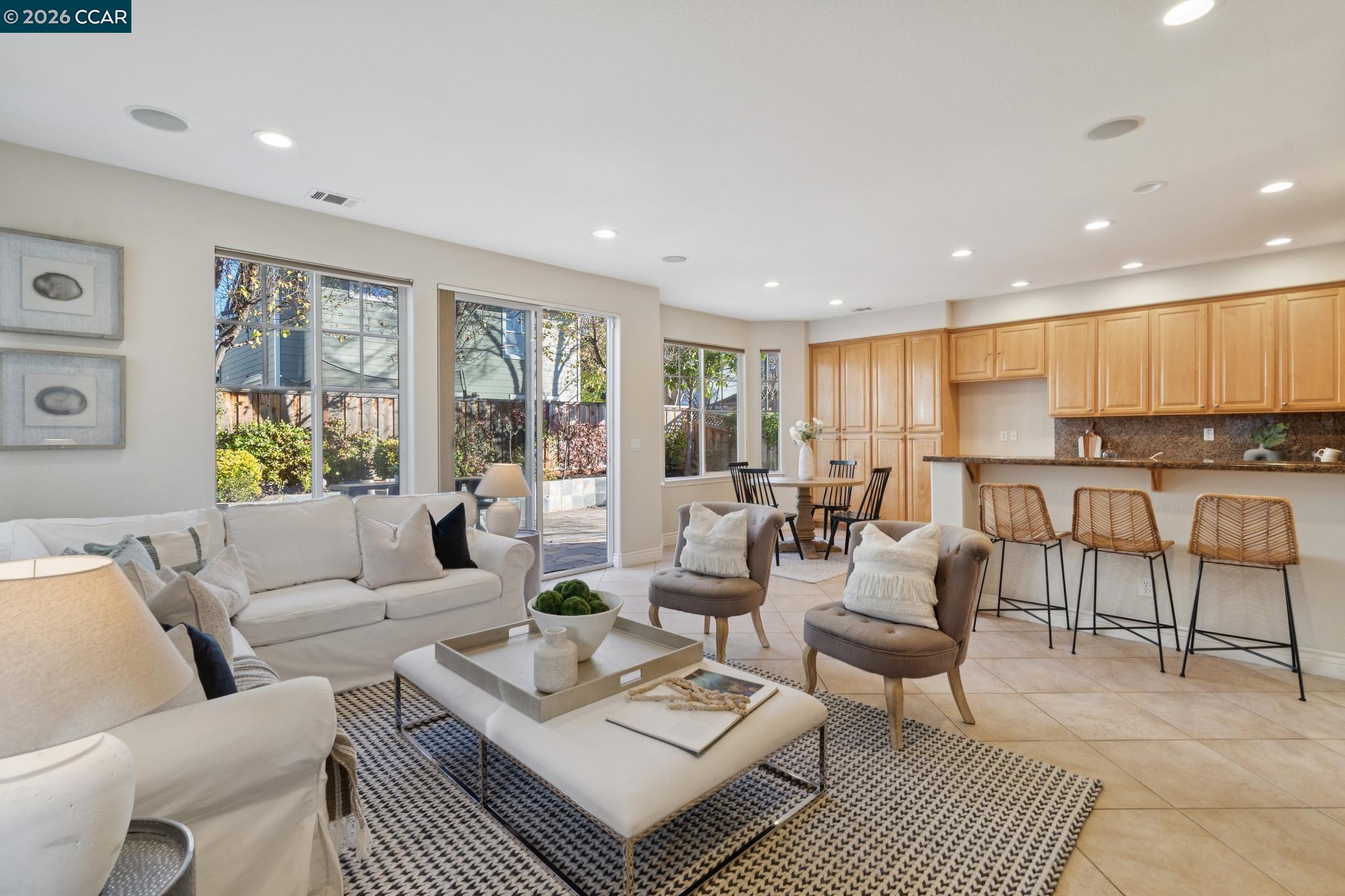 Detail Gallery Image 11 of 47 For 247 Abigail Cir, Danville,  CA 94506 - 4 Beds | 2/1 Baths