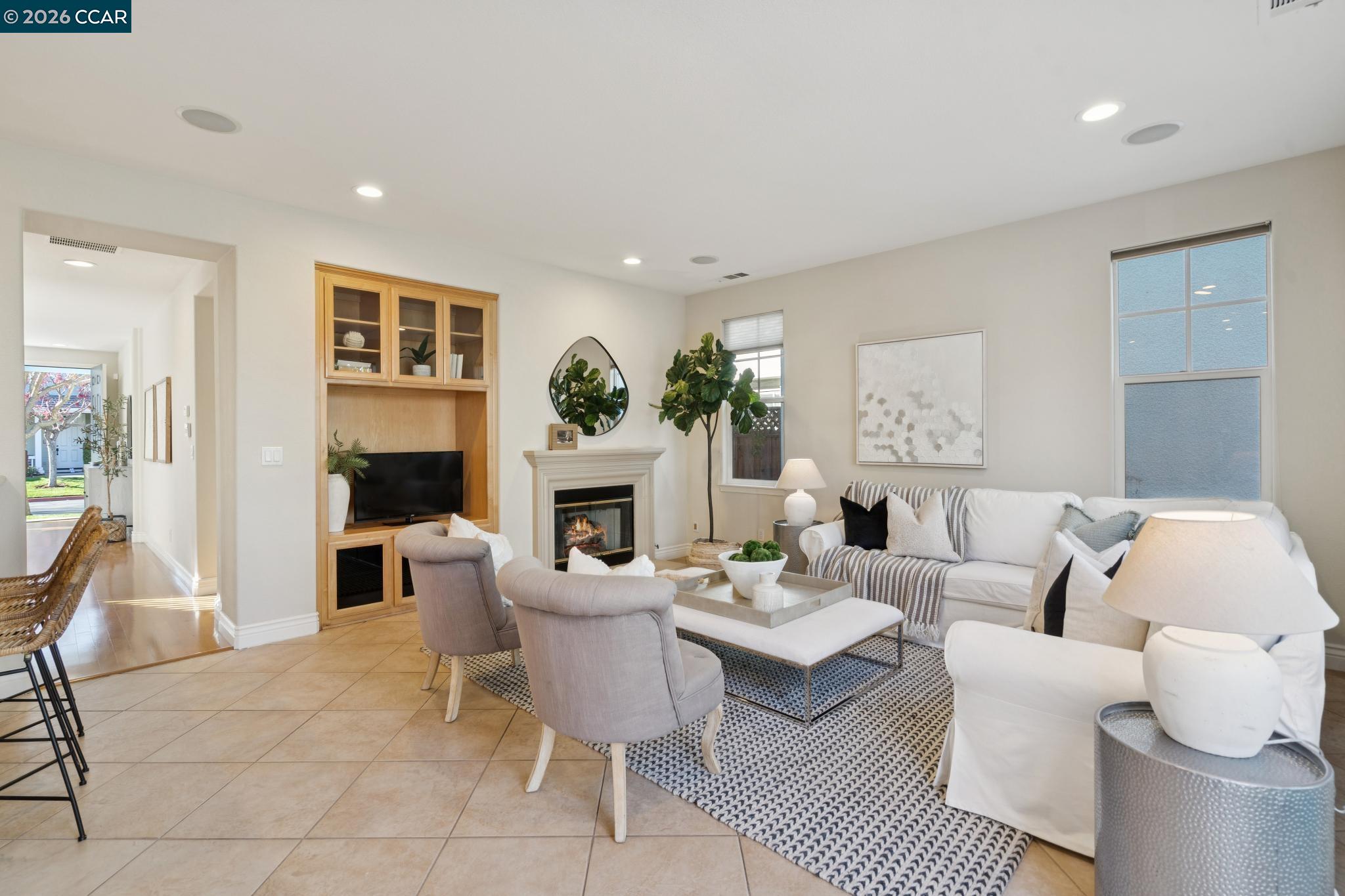 Detail Gallery Image 12 of 47 For 247 Abigail Cir, Danville,  CA 94506 - 4 Beds | 2/1 Baths