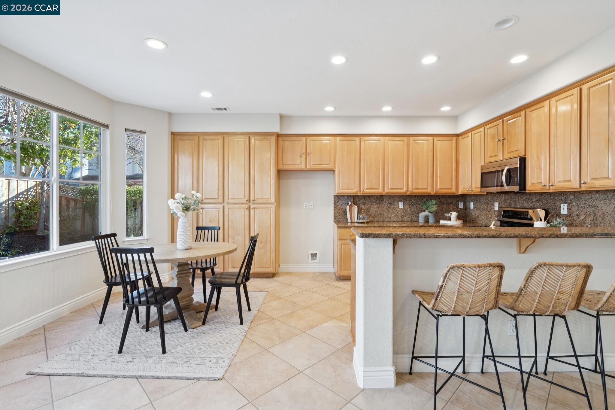 Detail Gallery Image 14 of 47 For 247 Abigail Cir, Danville,  CA 94506 - 4 Beds | 2/1 Baths