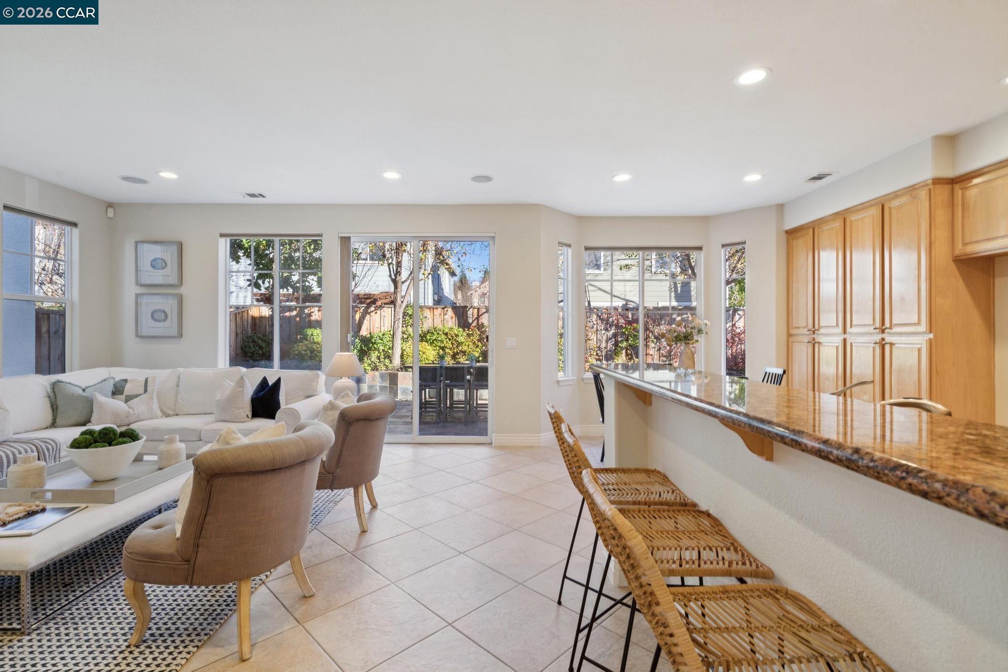 Detail Gallery Image 9 of 47 For 247 Abigail Cir, Danville,  CA 94506 - 4 Beds | 2/1 Baths