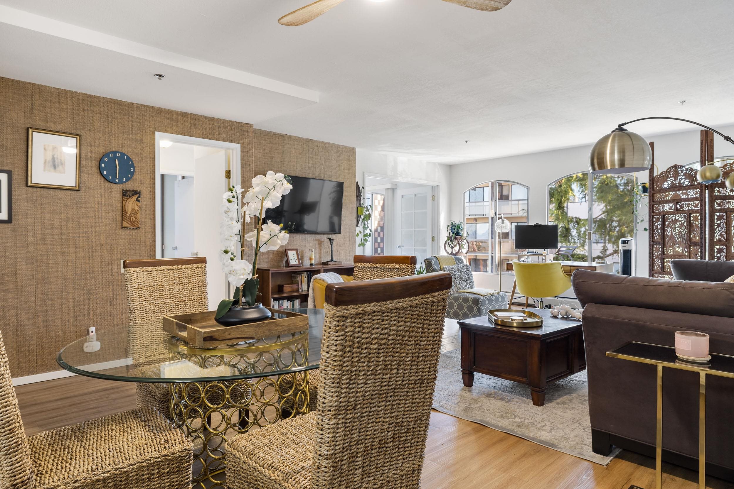 Photo #4: 41120465 Listing: Photo #4