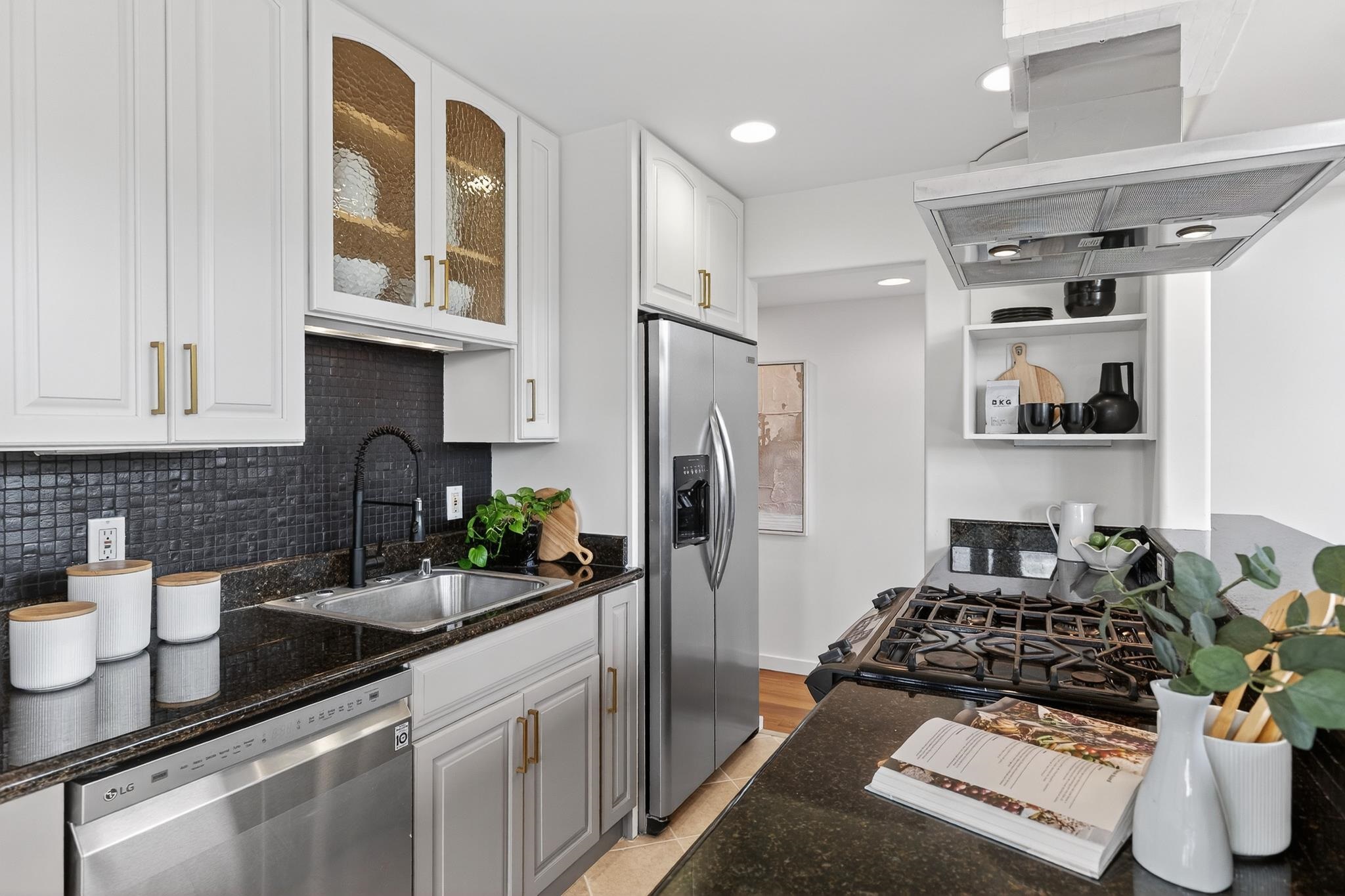 Photo #16: 41120466 Listing: Photo #16