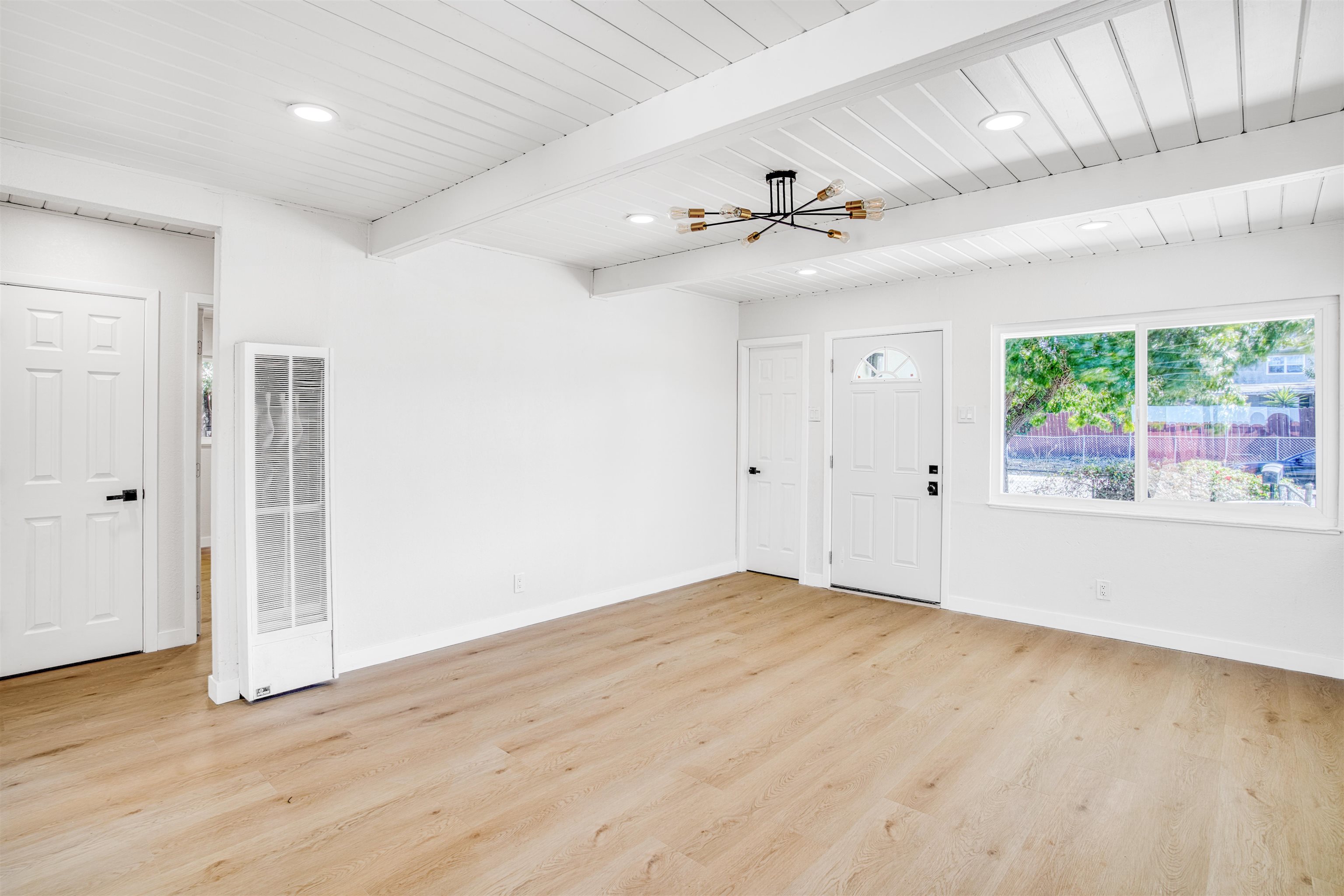 Detail Gallery Image 7 of 27 For 1339 Lettia, San Pablo,  CA 94806 - 3 Beds | 1 Baths