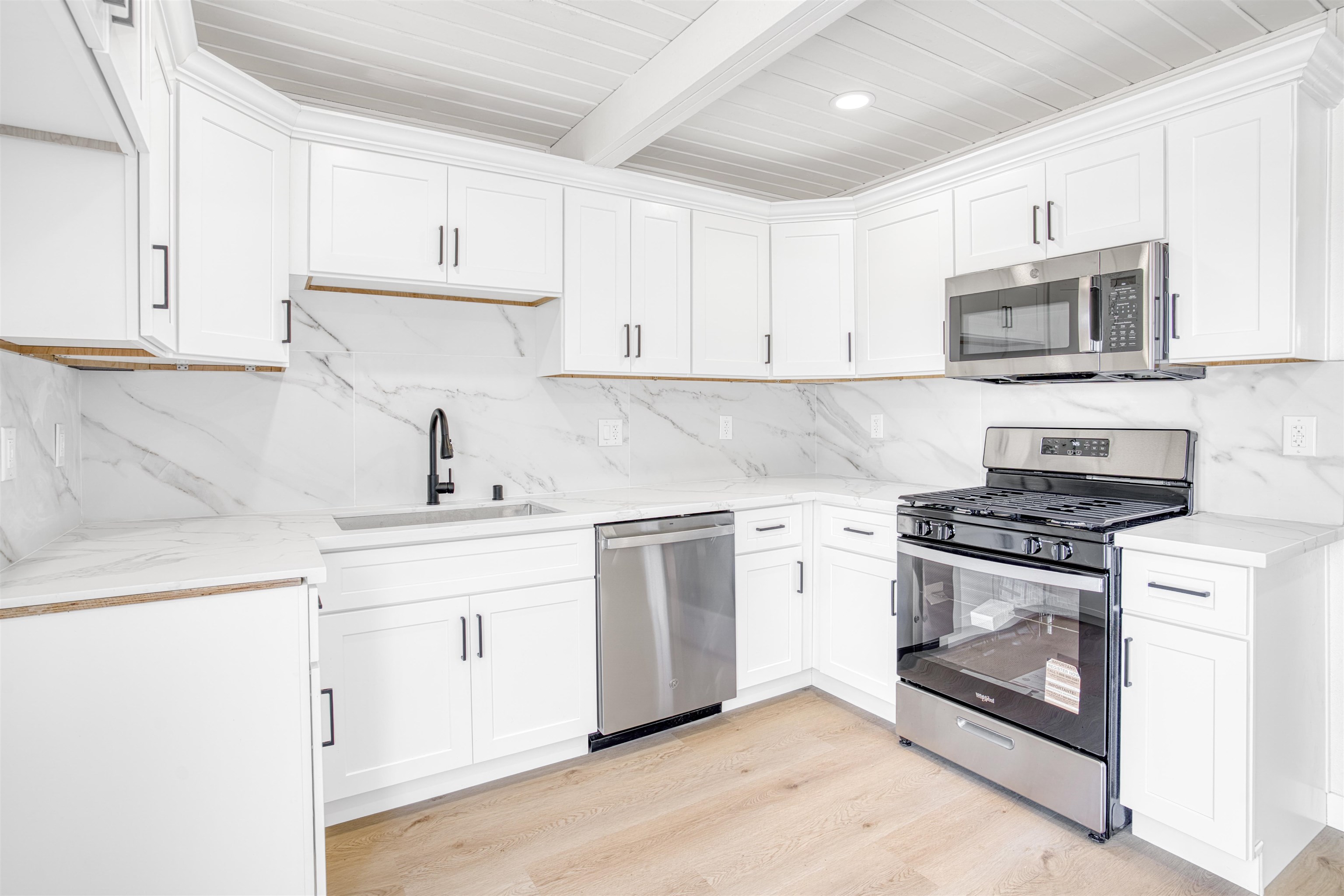 Detail Gallery Image 9 of 27 For 1339 Lettia, San Pablo,  CA 94806 - 3 Beds | 1 Baths