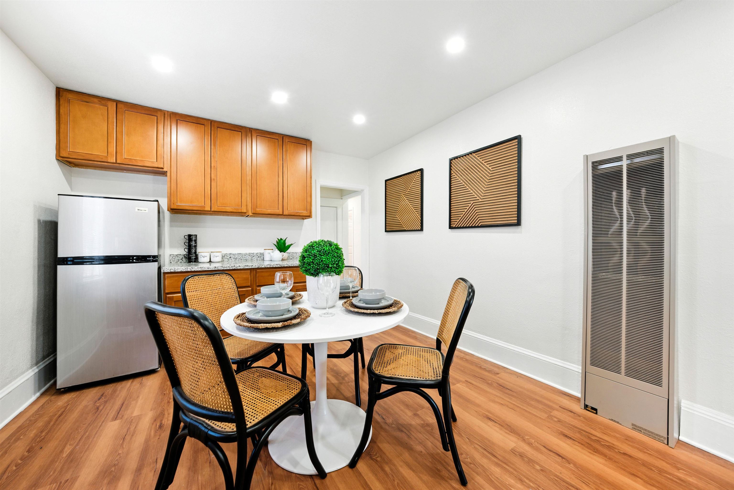 Detail Gallery Image 12 of 58 For 2539-2541 Grande Vista Ave, Oakland,  CA 94601 - – Beds | – Baths