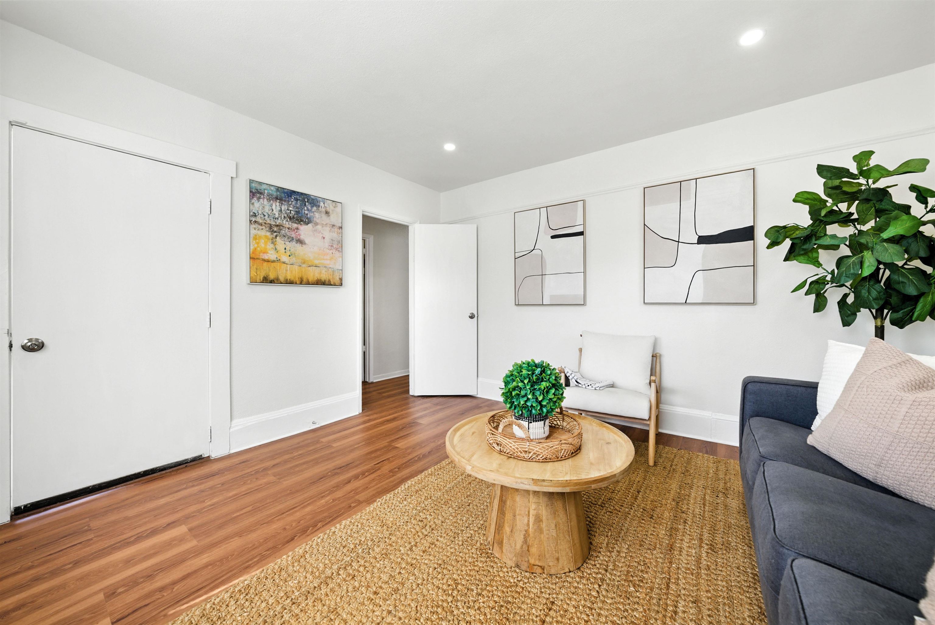 Detail Gallery Image 5 of 58 For 2539-2541 Grande Vista Ave, Oakland,  CA 94601 - – Beds | – Baths