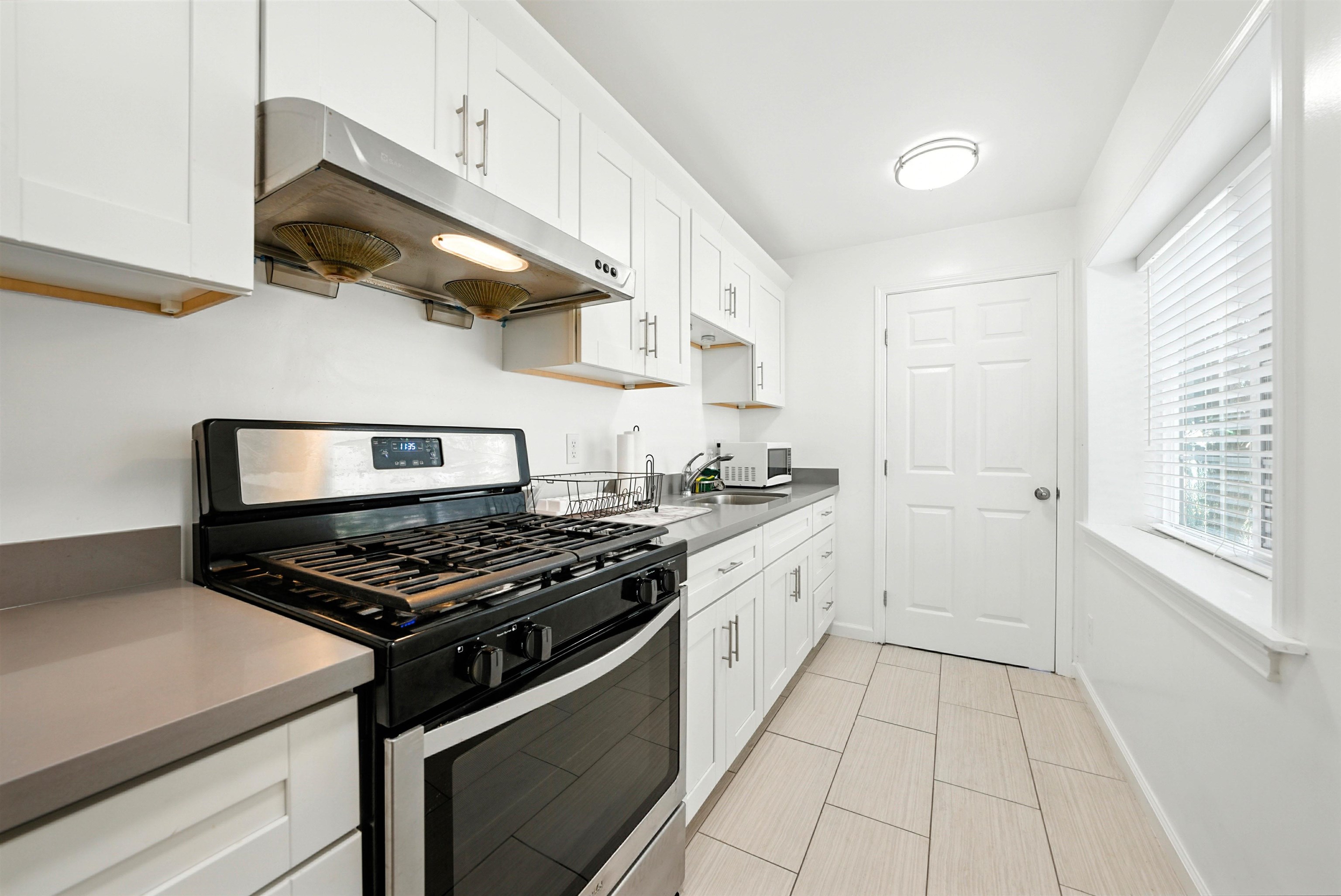 Detail Gallery Image 53 of 58 For 2539-2541 Grande Vista Ave, Oakland,  CA 94601 - – Beds | – Baths