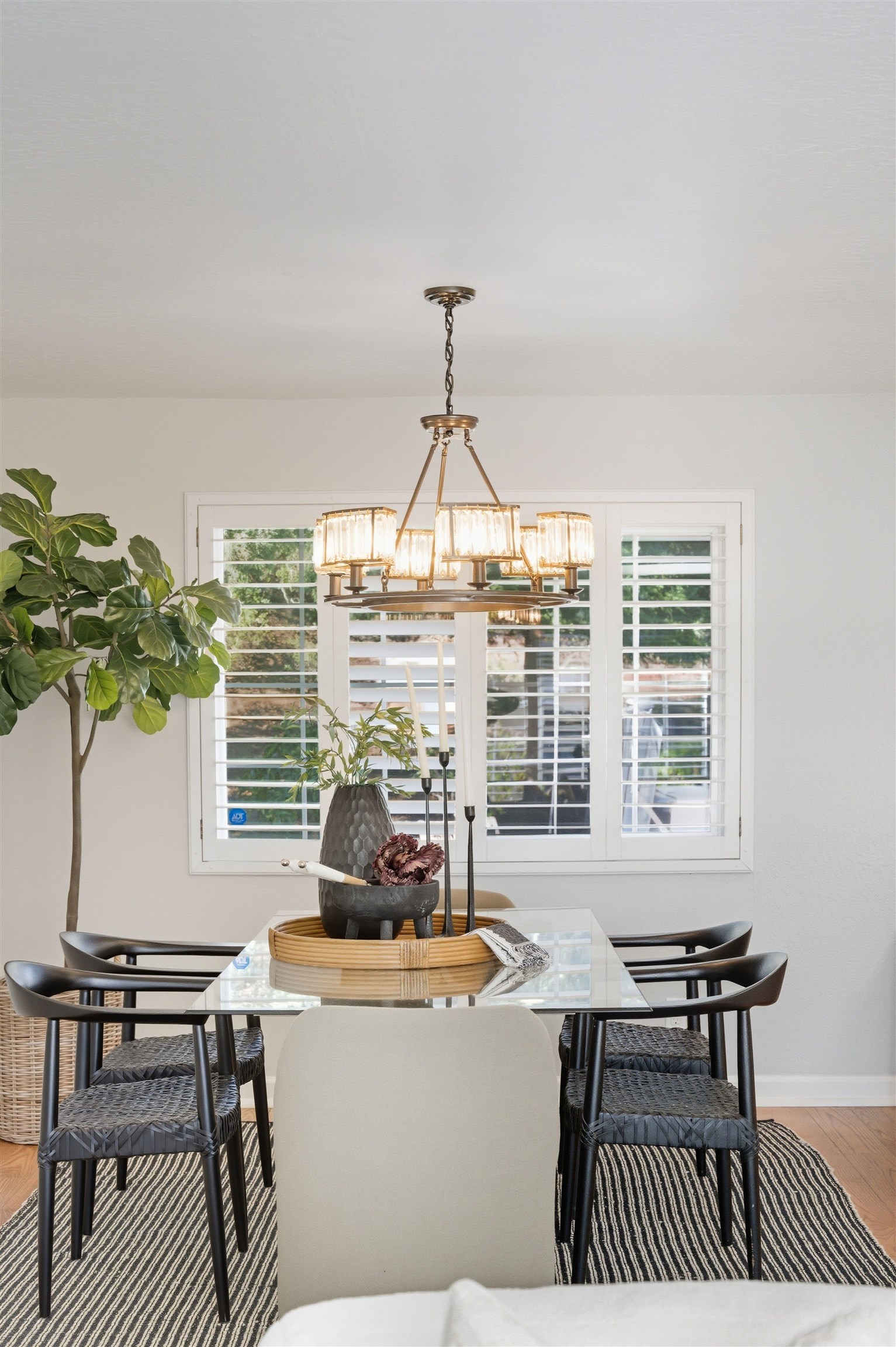 Detail Gallery Image 12 of 60 For 2933 Madeira Way, Pleasant Hill,  CA 94523 - 4 Beds | 2/1 Baths