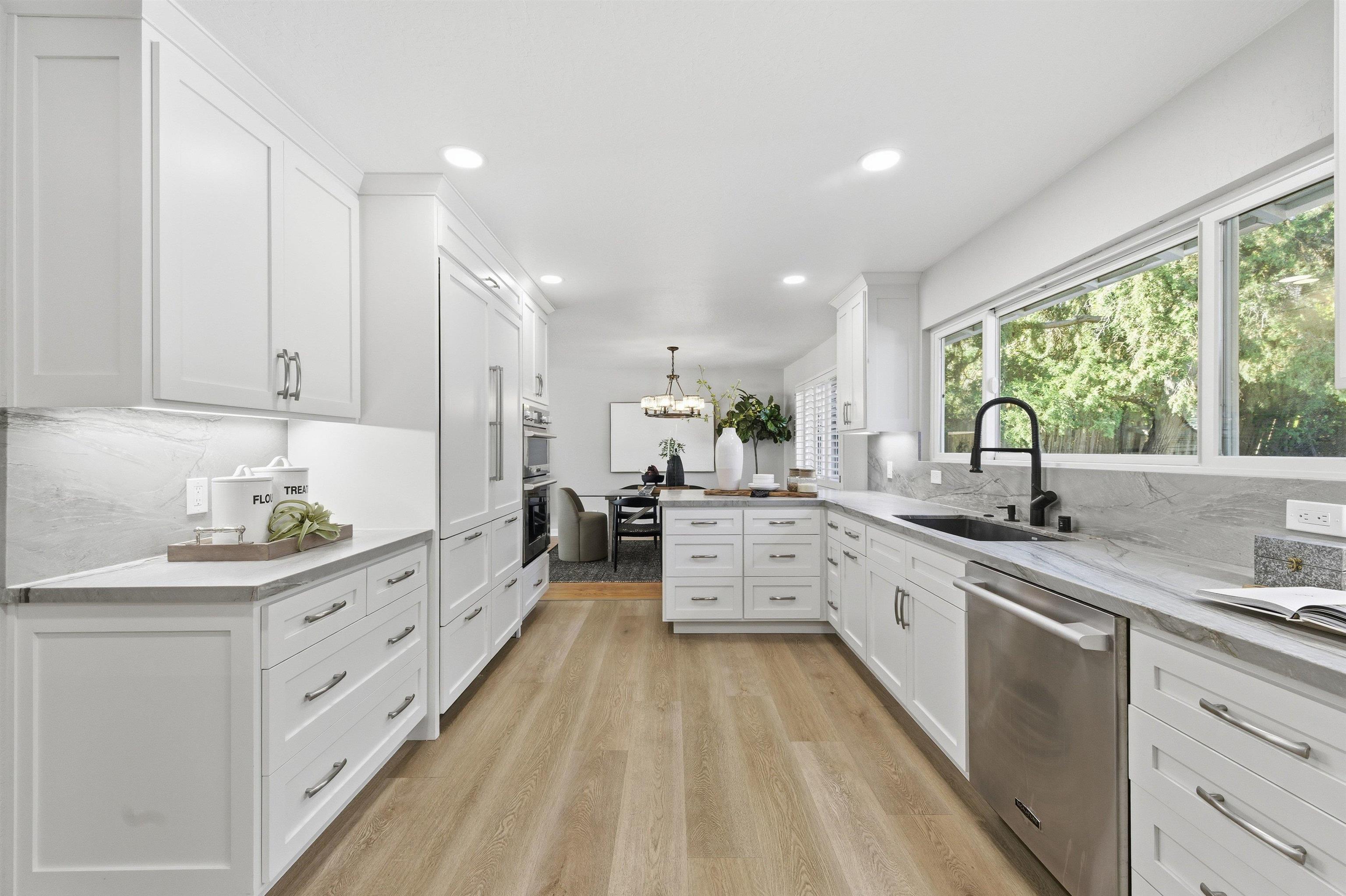 Detail Gallery Image 18 of 60 For 2933 Madeira Way, Pleasant Hill,  CA 94523 - 4 Beds | 2/1 Baths