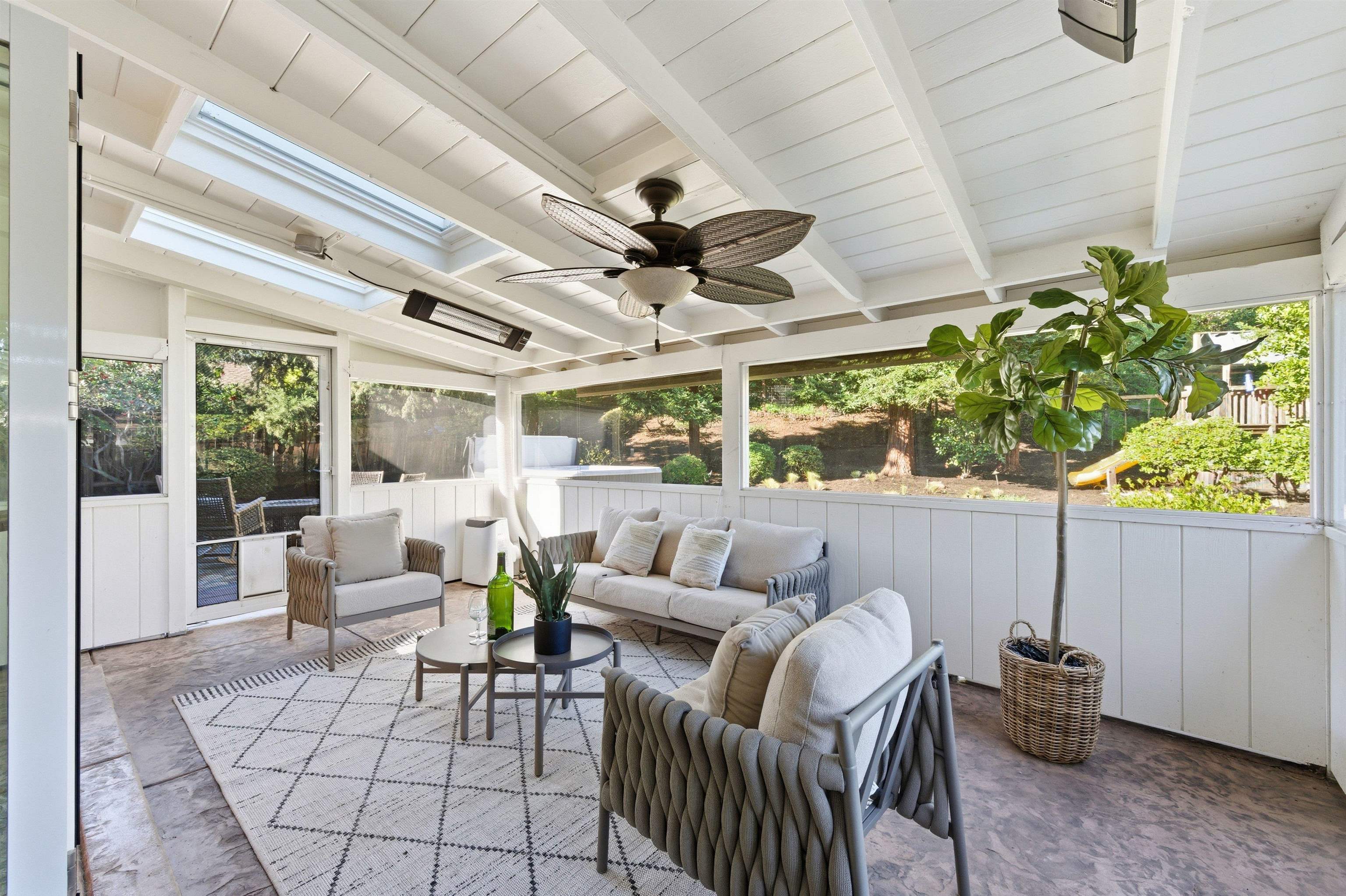 Detail Gallery Image 23 of 60 For 2933 Madeira Way, Pleasant Hill,  CA 94523 - 4 Beds | 2/1 Baths