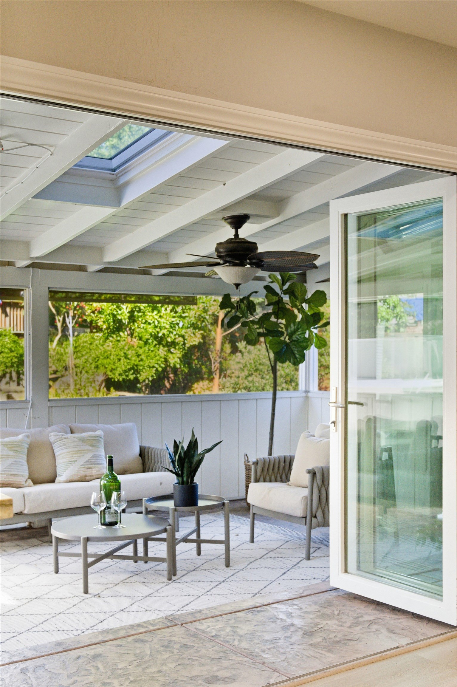 Detail Gallery Image 29 of 60 For 2933 Madeira Way, Pleasant Hill,  CA 94523 - 4 Beds | 2/1 Baths