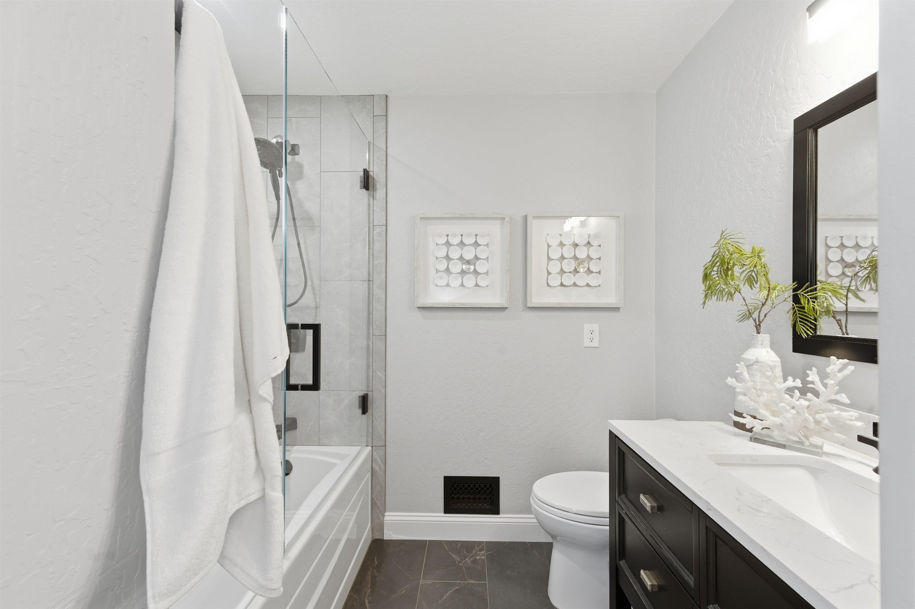 Detail Gallery Image 33 of 60 For 2933 Madeira Way, Pleasant Hill,  CA 94523 - 4 Beds | 2/1 Baths