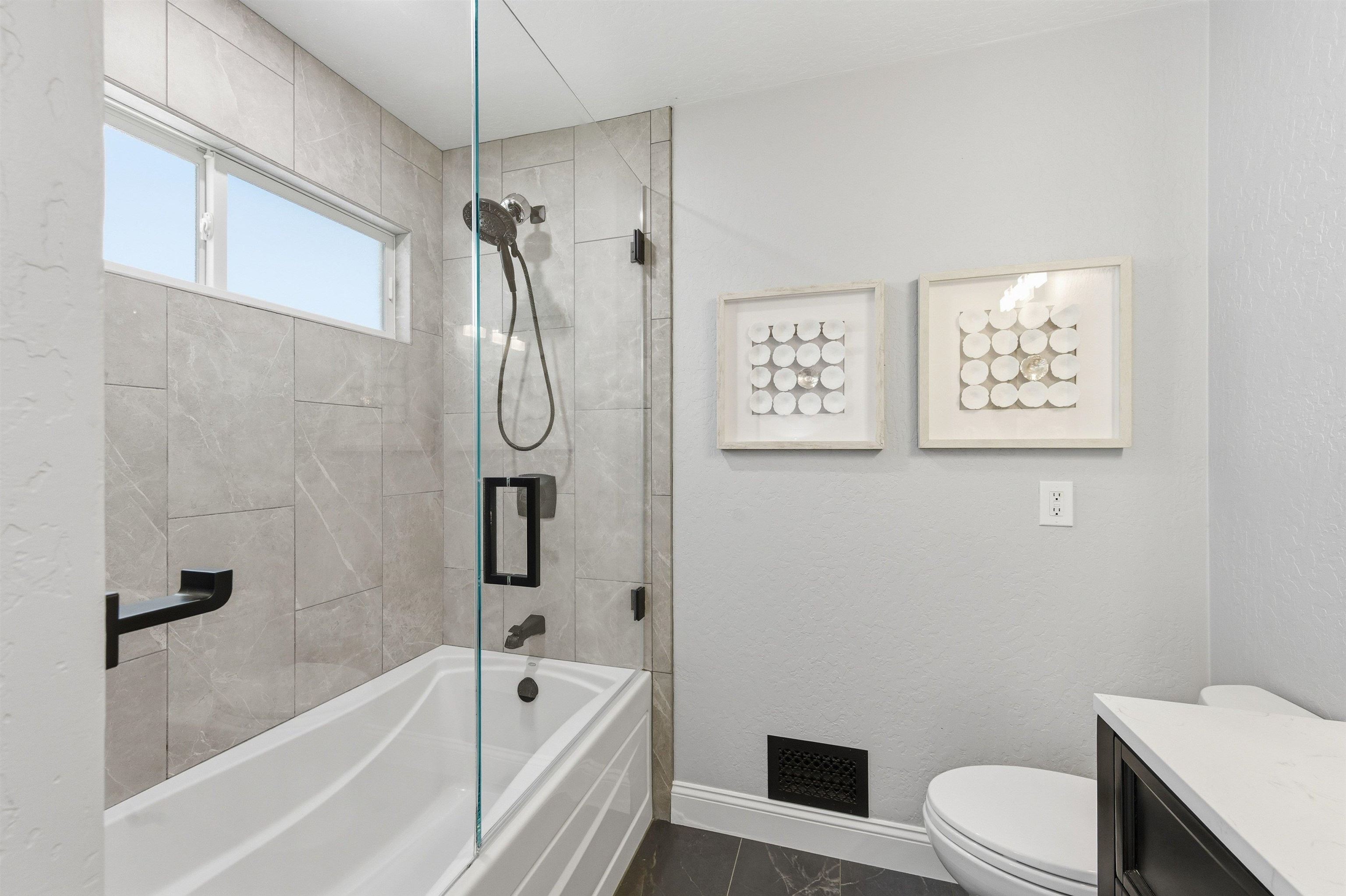 Detail Gallery Image 35 of 60 For 2933 Madeira Way, Pleasant Hill,  CA 94523 - 4 Beds | 2/1 Baths