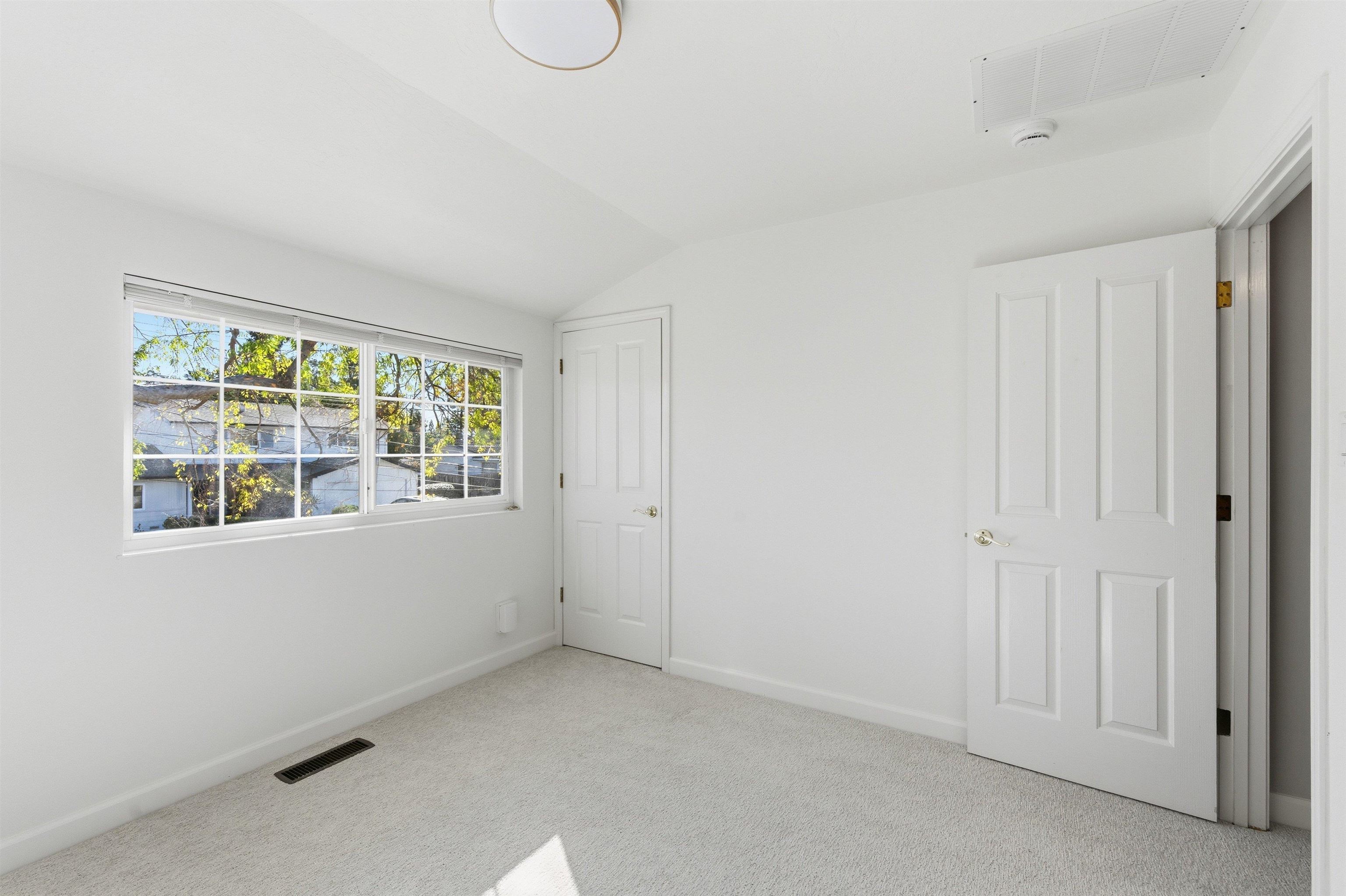 Detail Gallery Image 42 of 60 For 2933 Madeira Way, Pleasant Hill,  CA 94523 - 4 Beds | 2/1 Baths