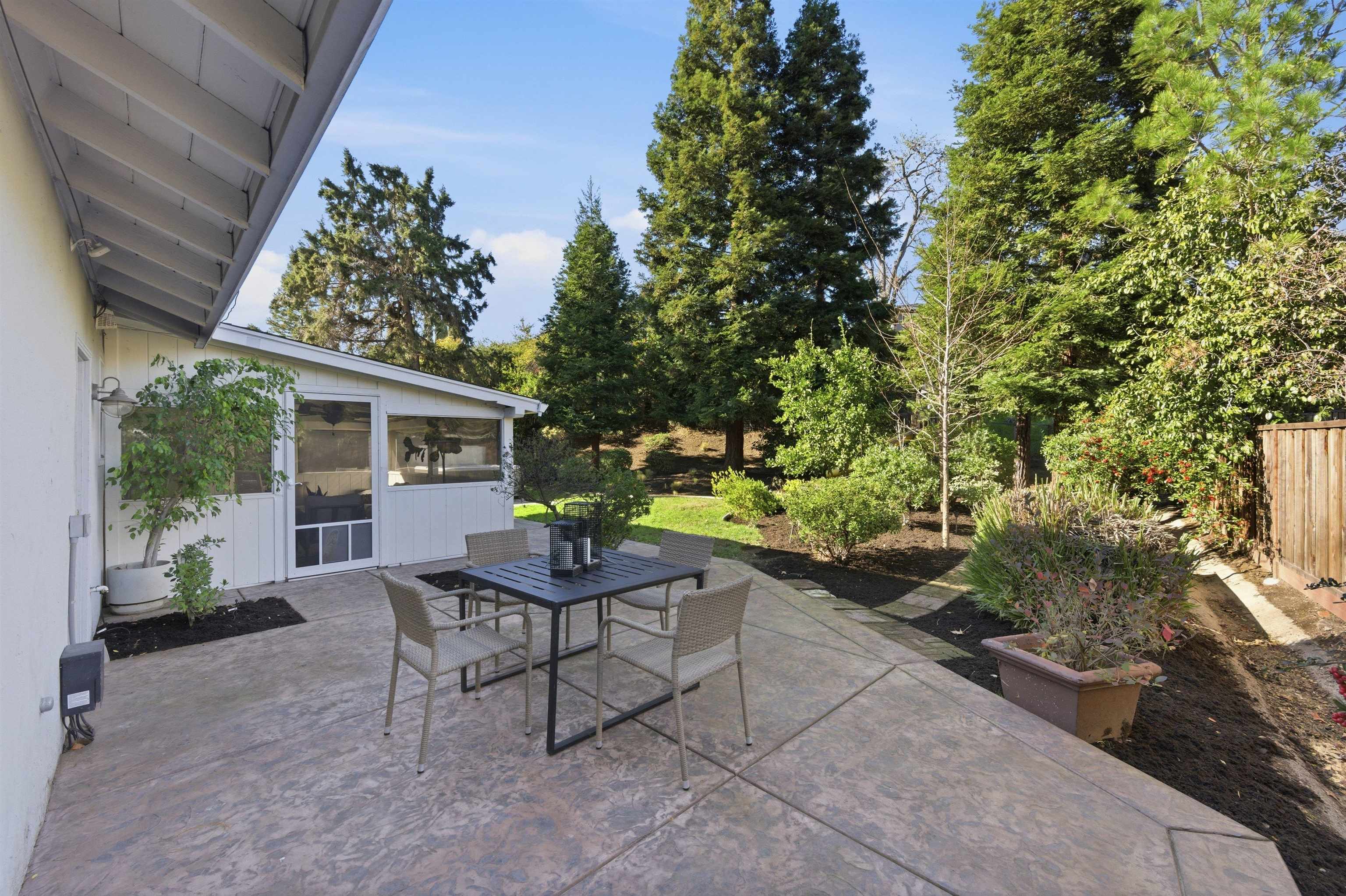 Detail Gallery Image 54 of 60 For 2933 Madeira Way, Pleasant Hill,  CA 94523 - 4 Beds | 2/1 Baths