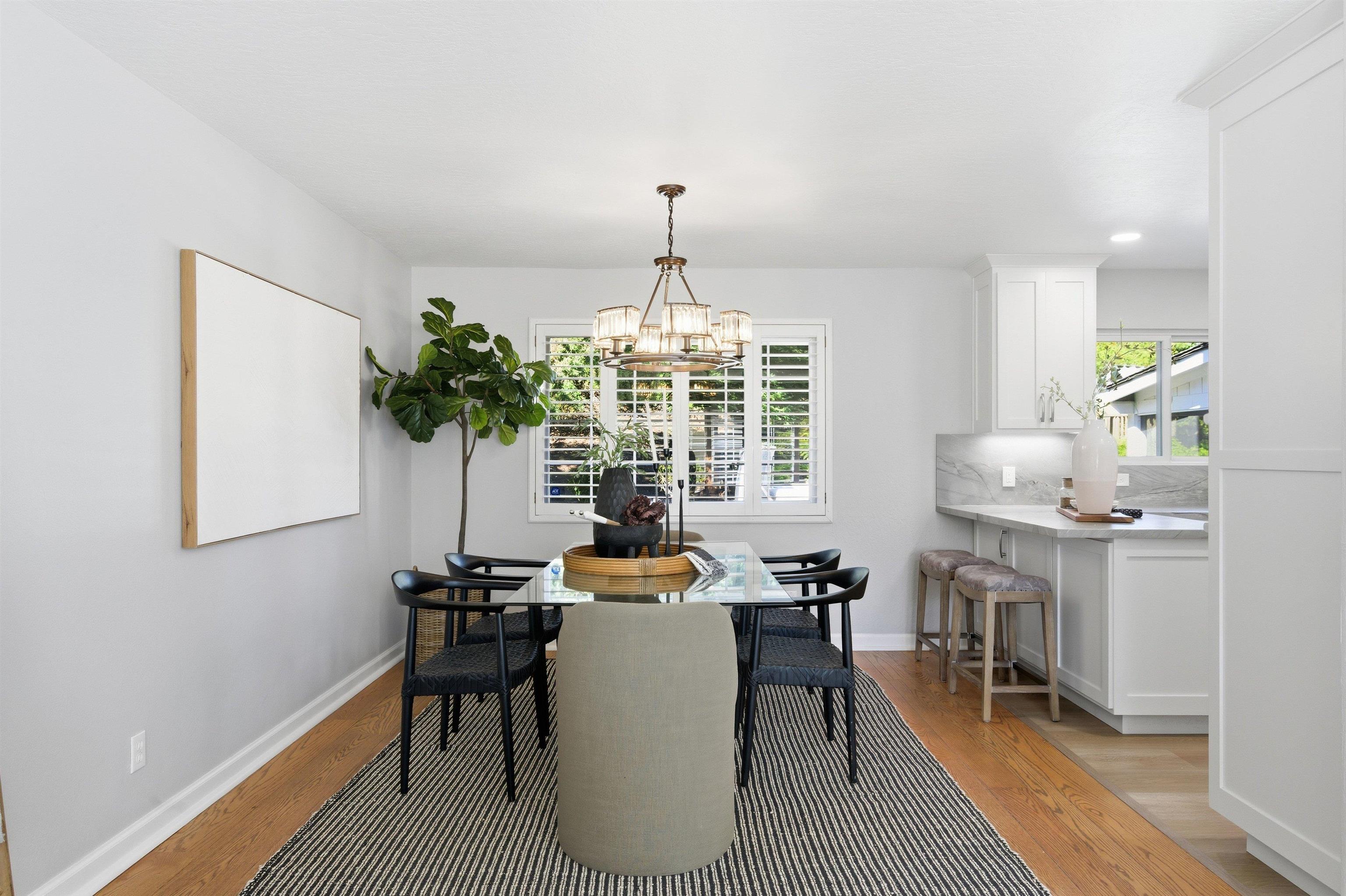 Detail Gallery Image 10 of 60 For 2933 Madeira Way, Pleasant Hill,  CA 94523 - 4 Beds | 2/1 Baths