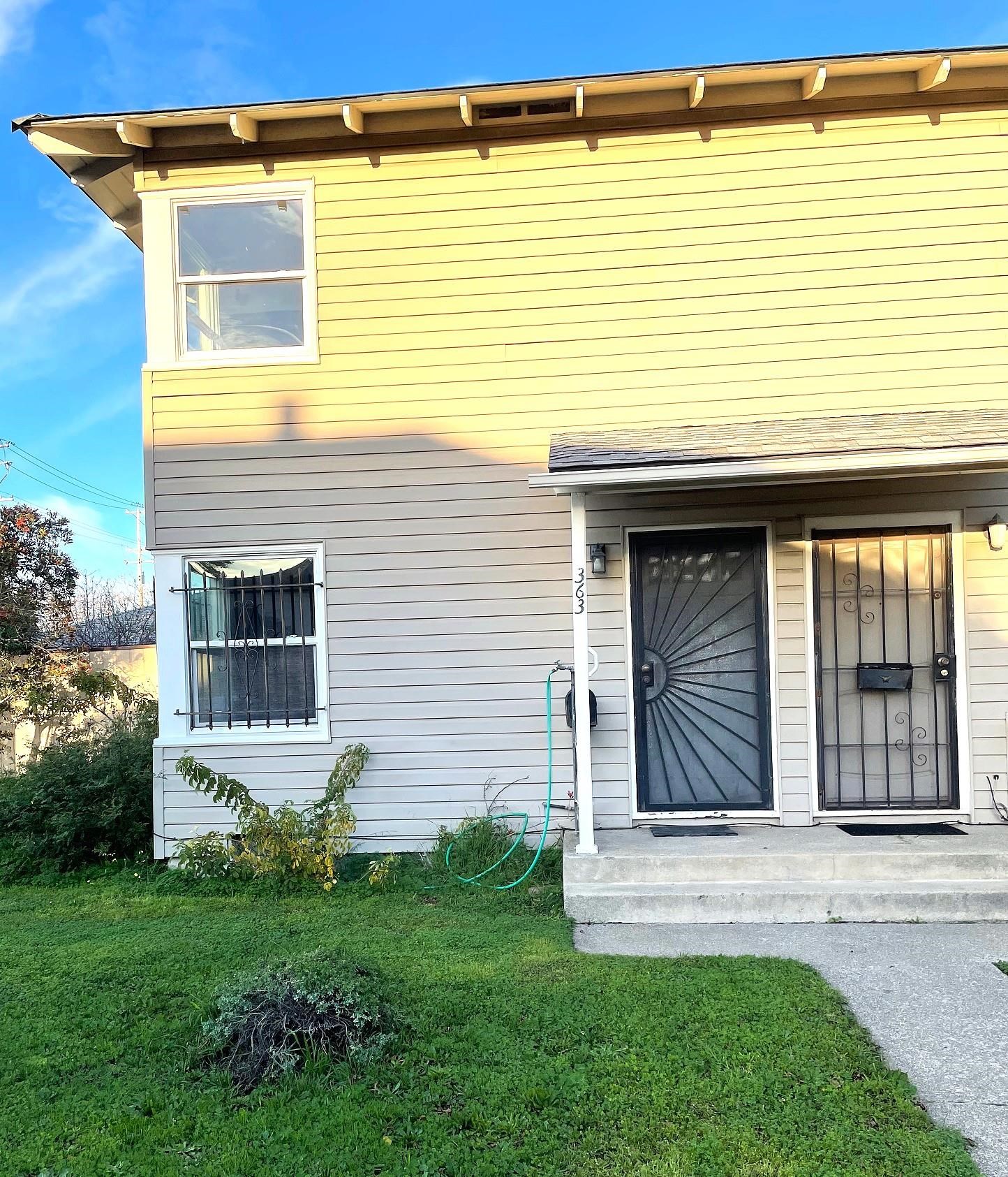 Detail Gallery Image 2 of 21 For 363 W Bissell Ave, Richmond,  CA 94801 - 2 Beds | 1 Baths