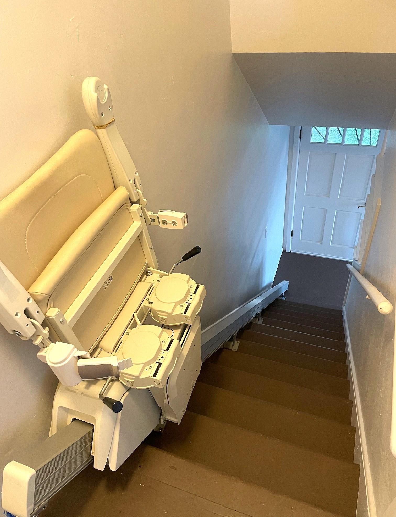 Detail Gallery Image 9 of 21 For 363 W Bissell Ave, Richmond,  CA 94801 - 2 Beds | 1 Baths