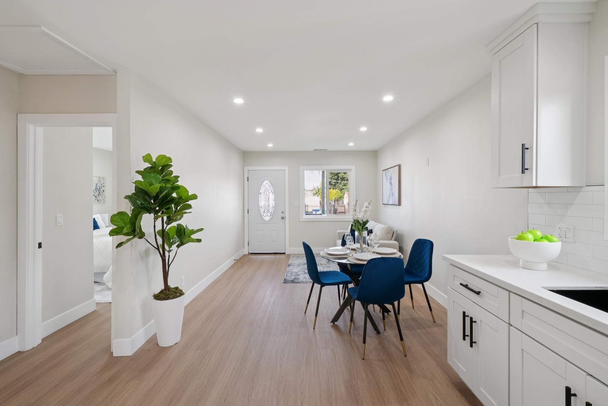 Detail Gallery Image 6 of 53 For 1612 94th Ave, Oakland,  CA 94603 - 3 Beds | 3 Baths