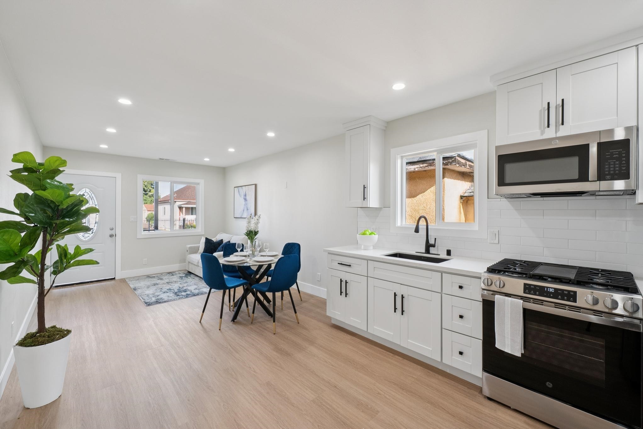 Detail Gallery Image 9 of 53 For 1612 94th Ave, Oakland,  CA 94603 - 3 Beds | 3 Baths