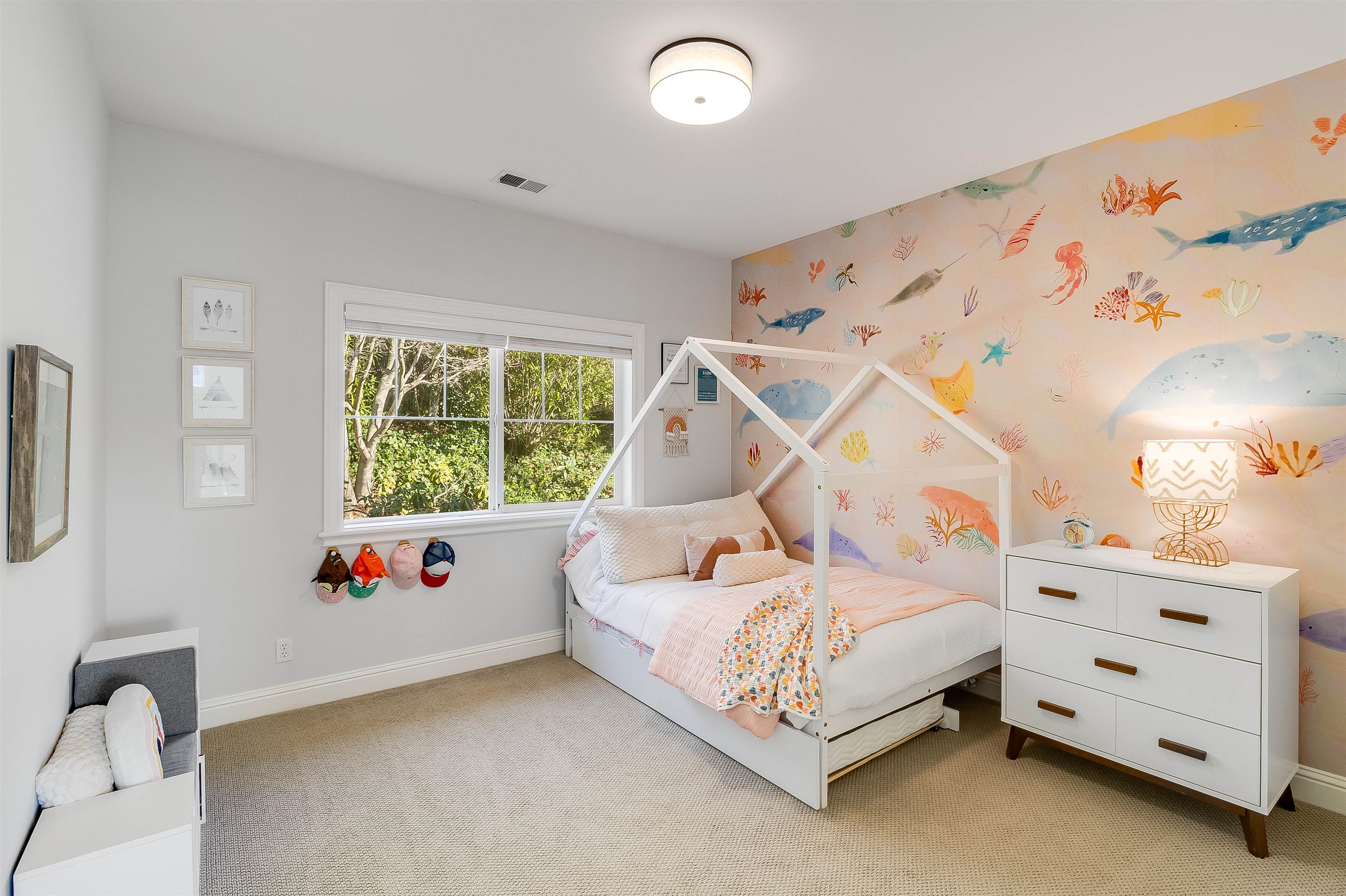 Detail Gallery Image 21 of 31 For 936 Mountain Blvd, Oakland,  CA 94611 - 3 Beds | 2/1 Baths