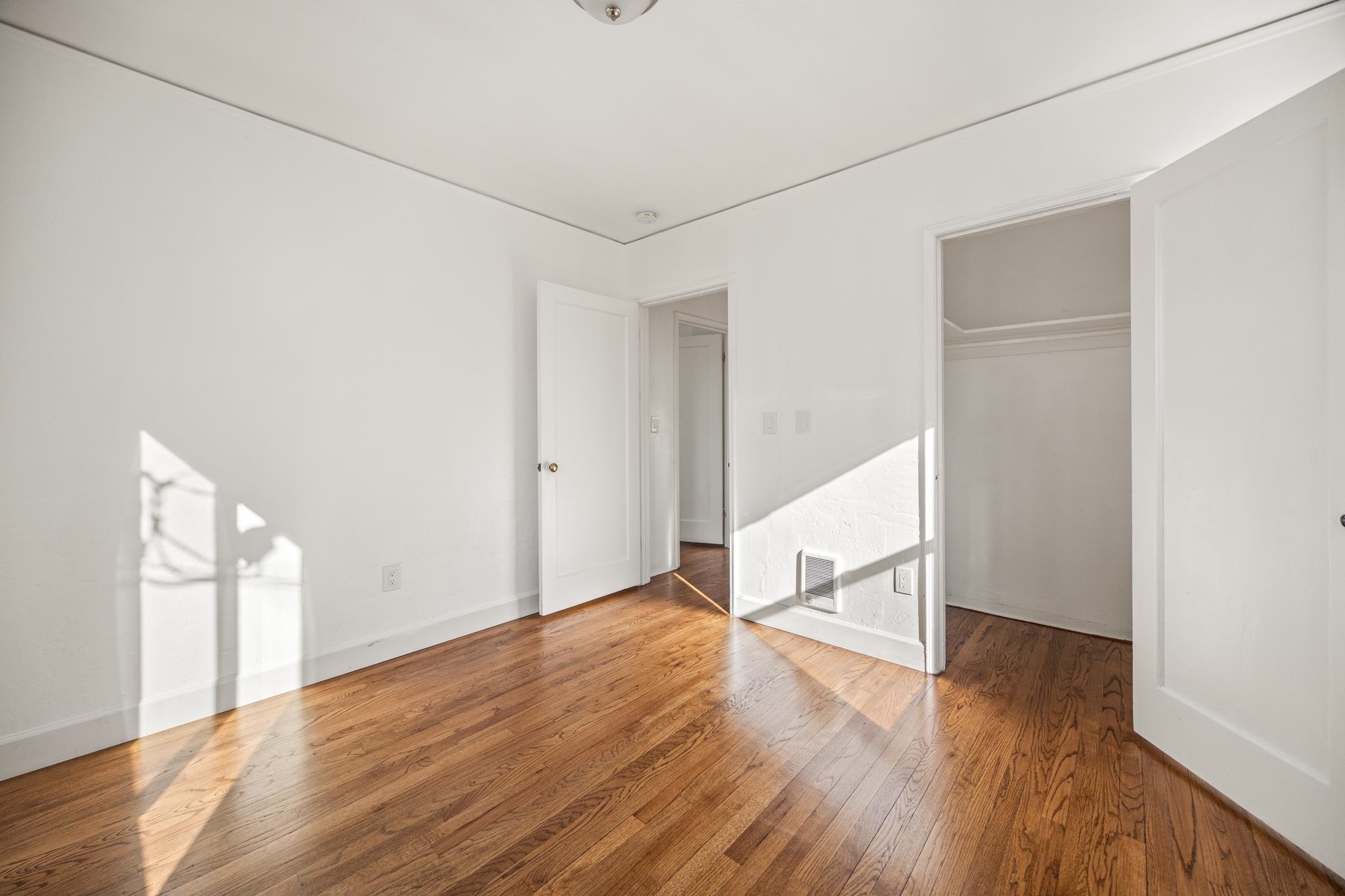 Detail Gallery Image 18 of 42 For 6320 Shattuck Ave, Oakland,  CA 94609 - – Beds | – Baths