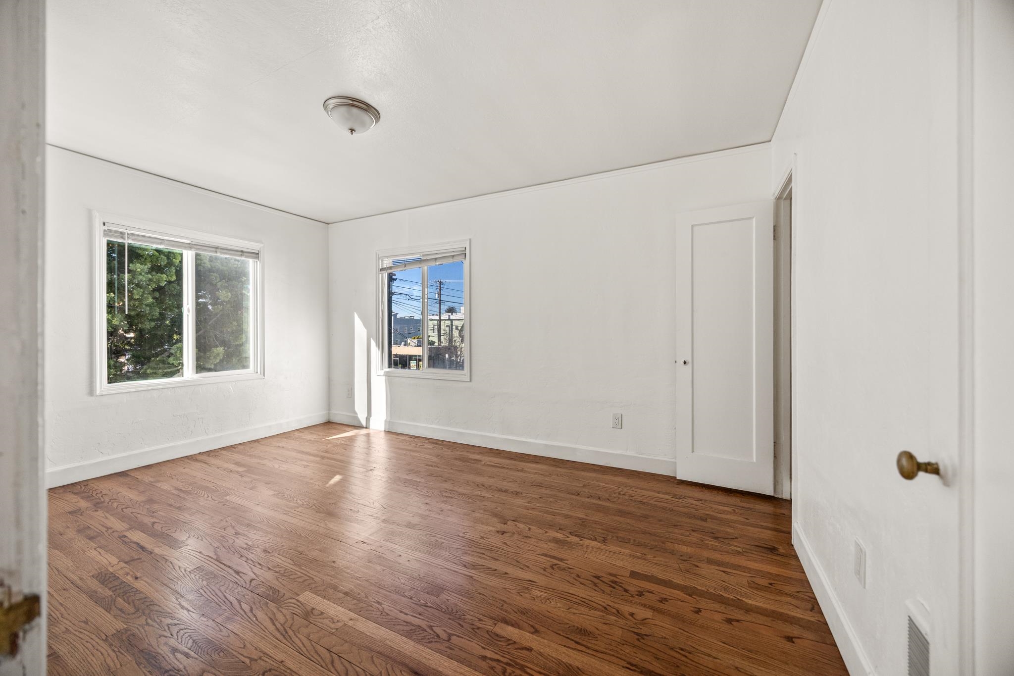 Detail Gallery Image 19 of 42 For 6320 Shattuck Ave, Oakland,  CA 94609 - – Beds | – Baths