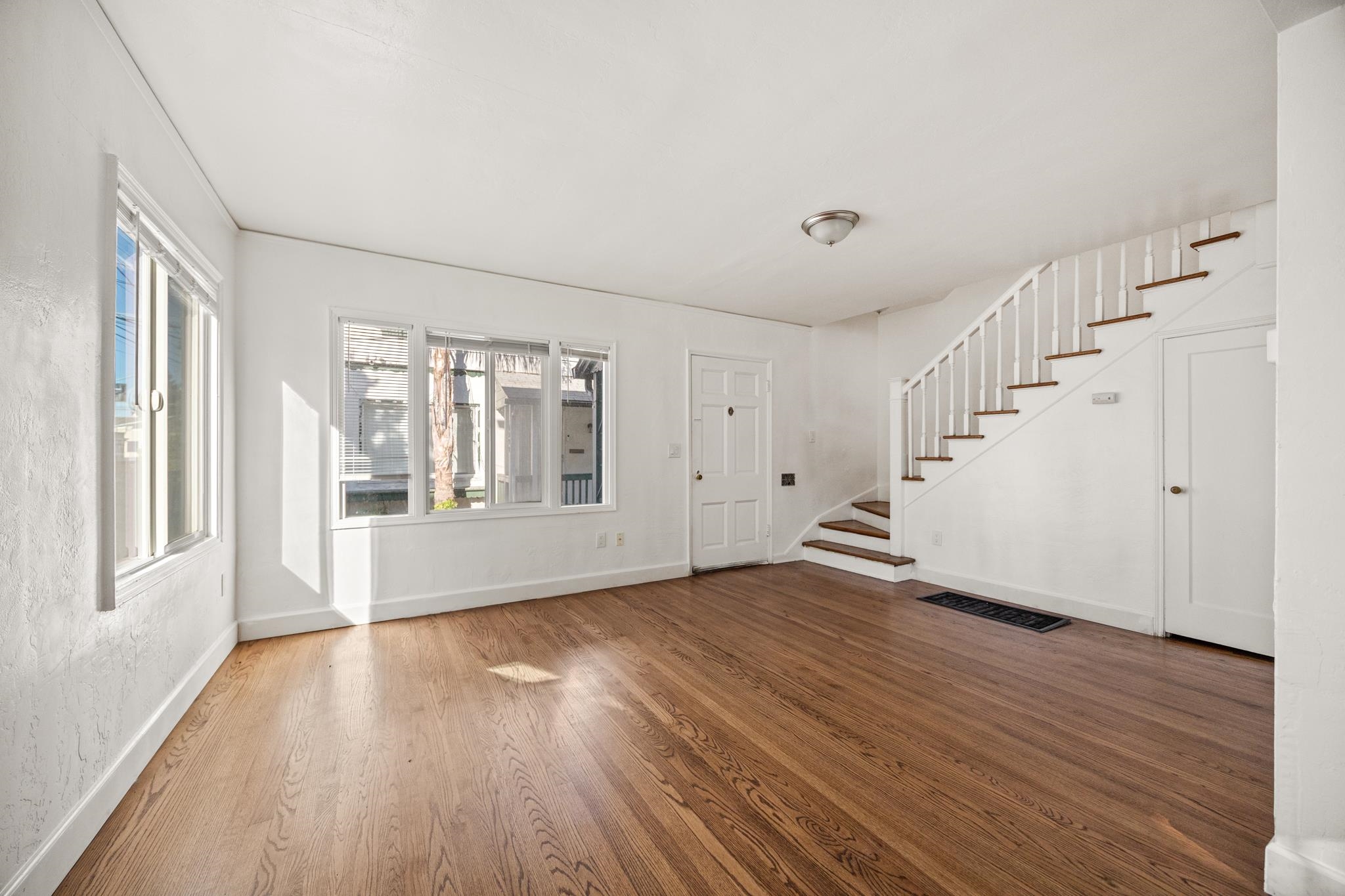 Detail Gallery Image 9 of 42 For 6320 Shattuck Ave, Oakland,  CA 94609 - – Beds | – Baths