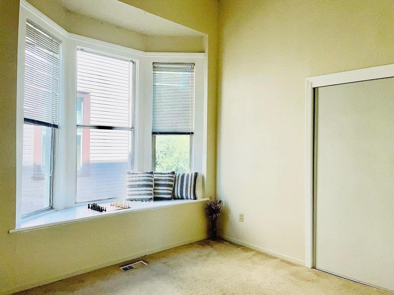 Detail Gallery Image 17 of 29 For 1432 Union St #UPPER,  Oakland,  CA 94607 - 3 Beds | 1 Baths