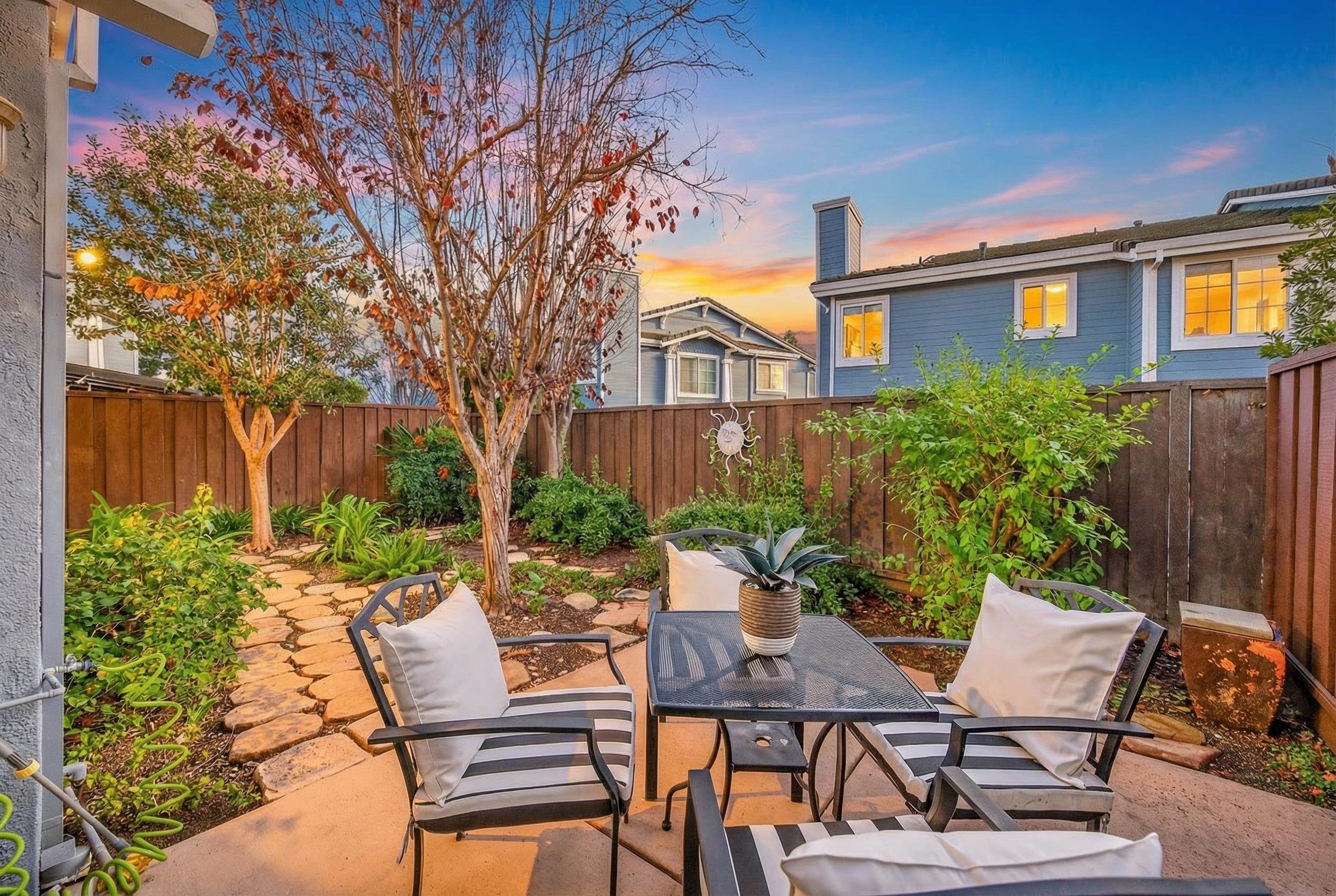 Photo #2: 41120485 Listing: Photo #2