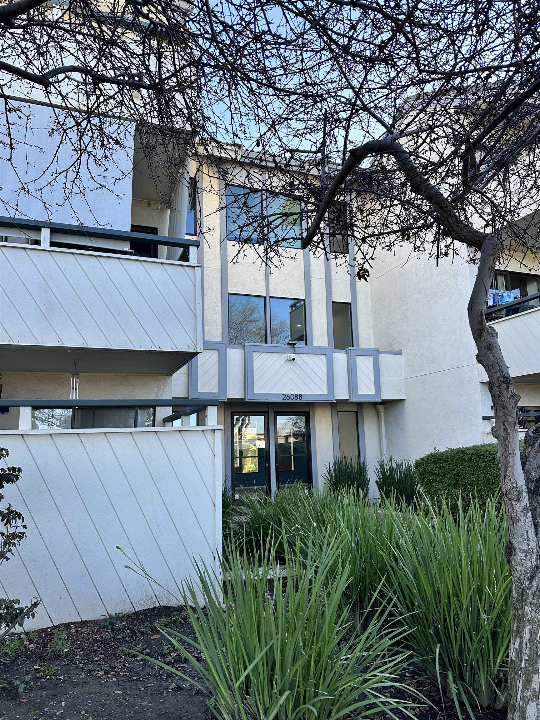 Detail Gallery Image 2 of 57 For 26088 Kay Ave #318,  Hayward,  CA 94545 - 1 Beds | 1 Baths