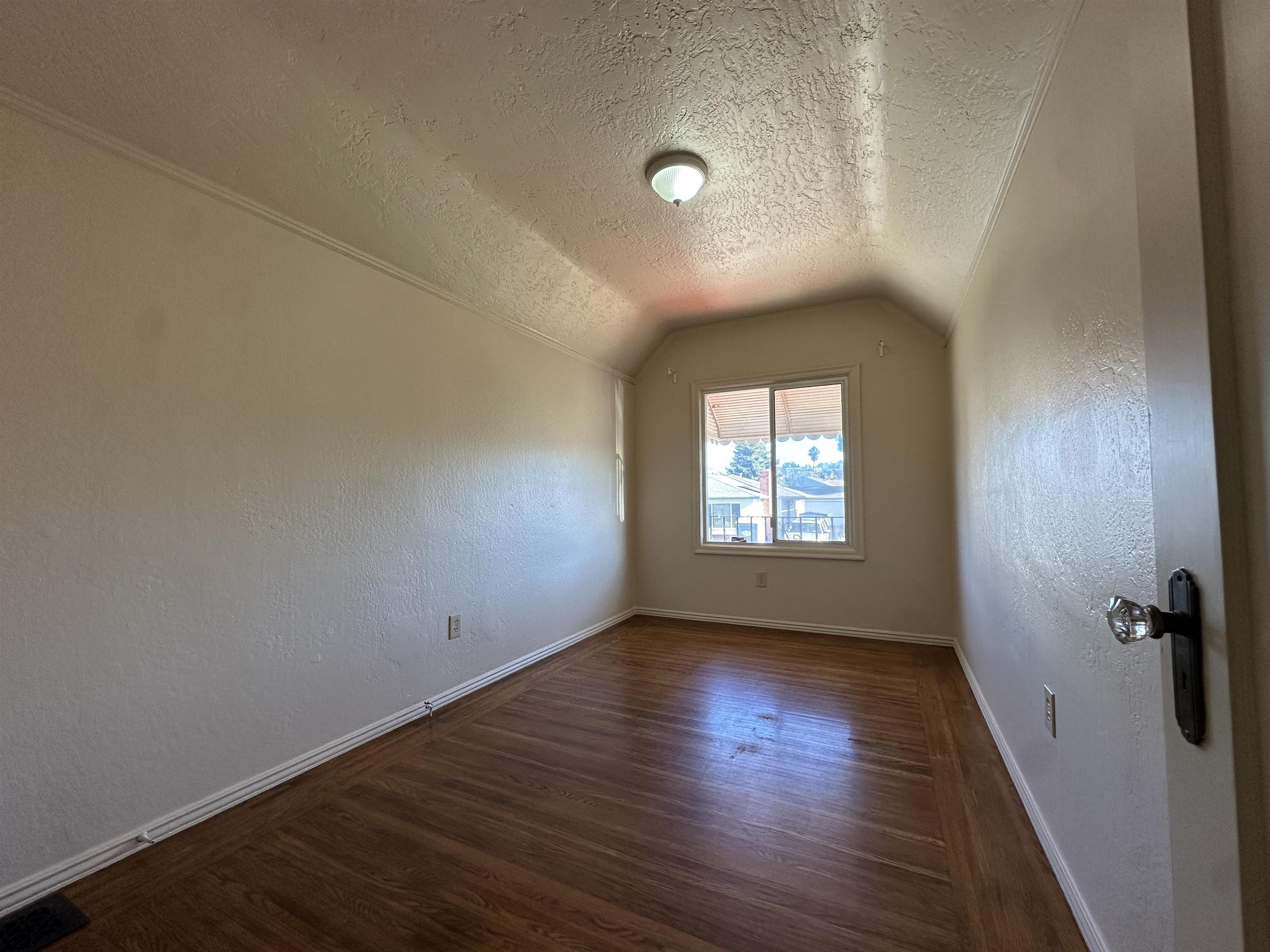 Detail Gallery Image 17 of 25 For 525 28th, Richmond,  CA 94804 - 2 Beds | 1 Baths