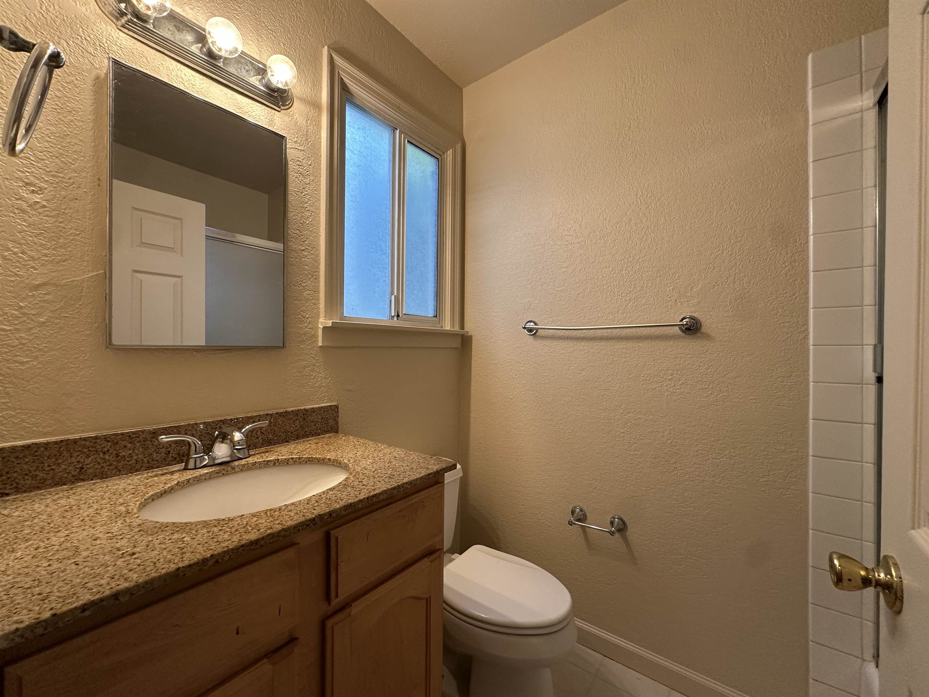 Detail Gallery Image 22 of 25 For 525 28th, Richmond,  CA 94804 - 2 Beds | 1 Baths