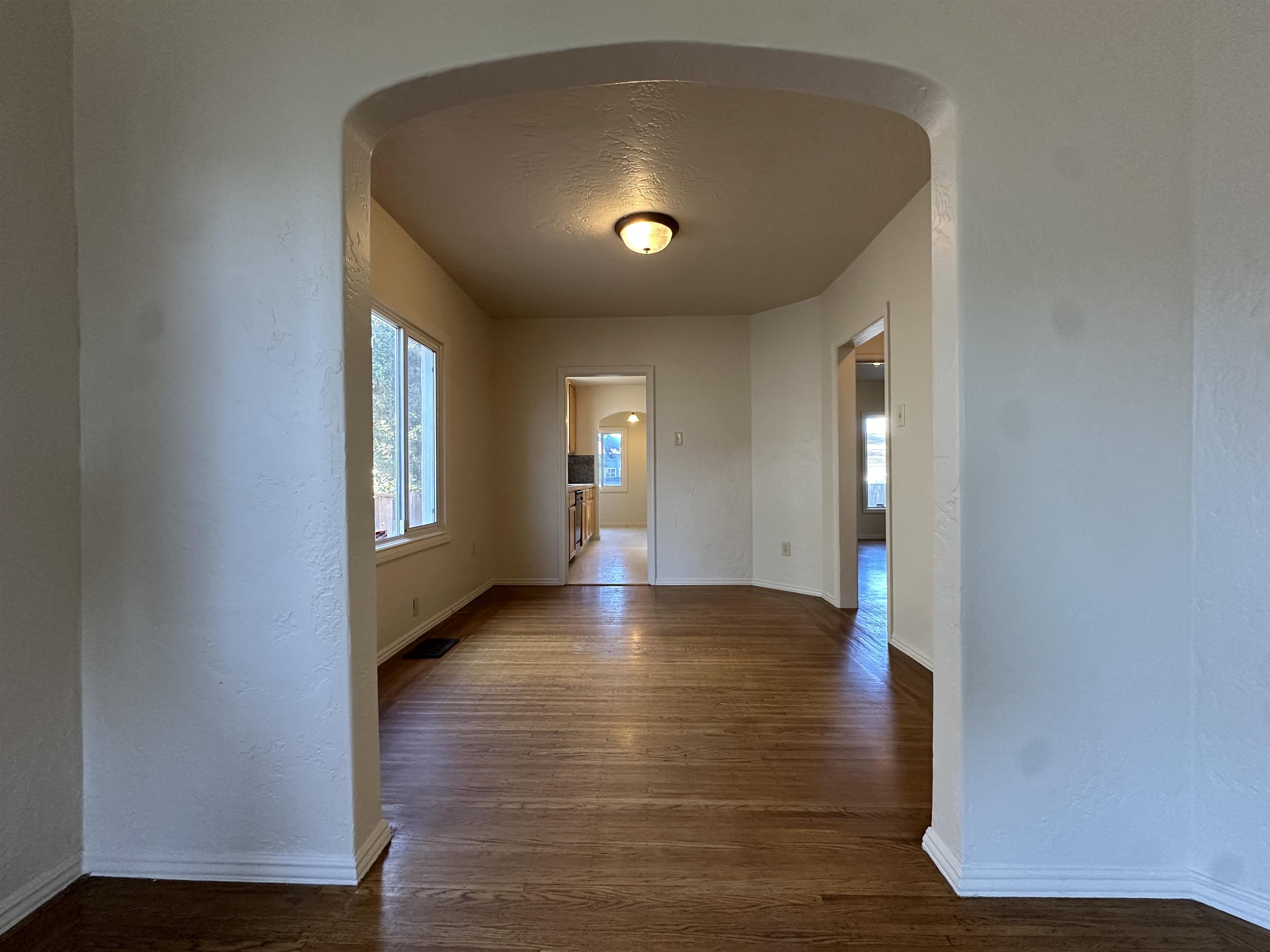 Detail Gallery Image 7 of 25 For 525 28th, Richmond,  CA 94804 - 2 Beds | 1 Baths