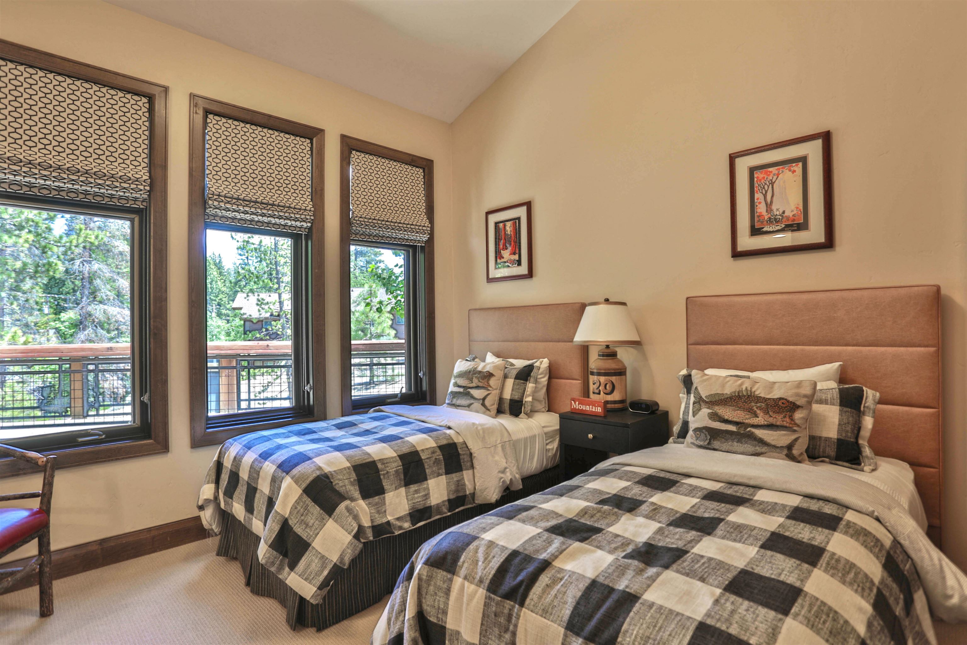 Detail Gallery Image 16 of 28 For 6750 N Lake Blvd, Tahoe Vista,  CA 96148 - 3 Beds | 3 Baths