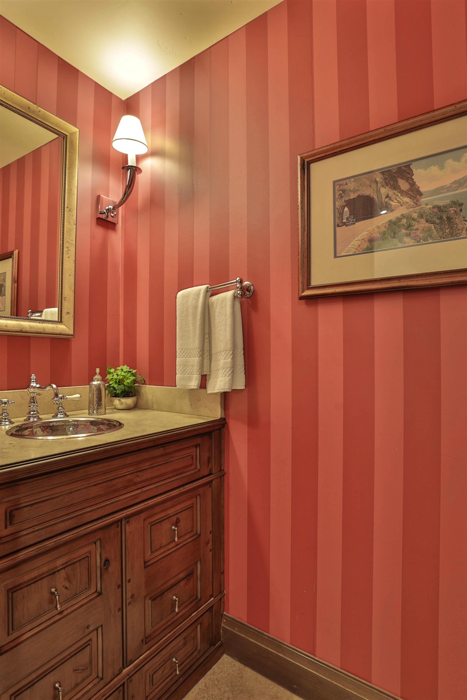 Detail Gallery Image 24 of 28 For 6750 N Lake Blvd, Tahoe Vista,  CA 96148 - 3 Beds | 3 Baths