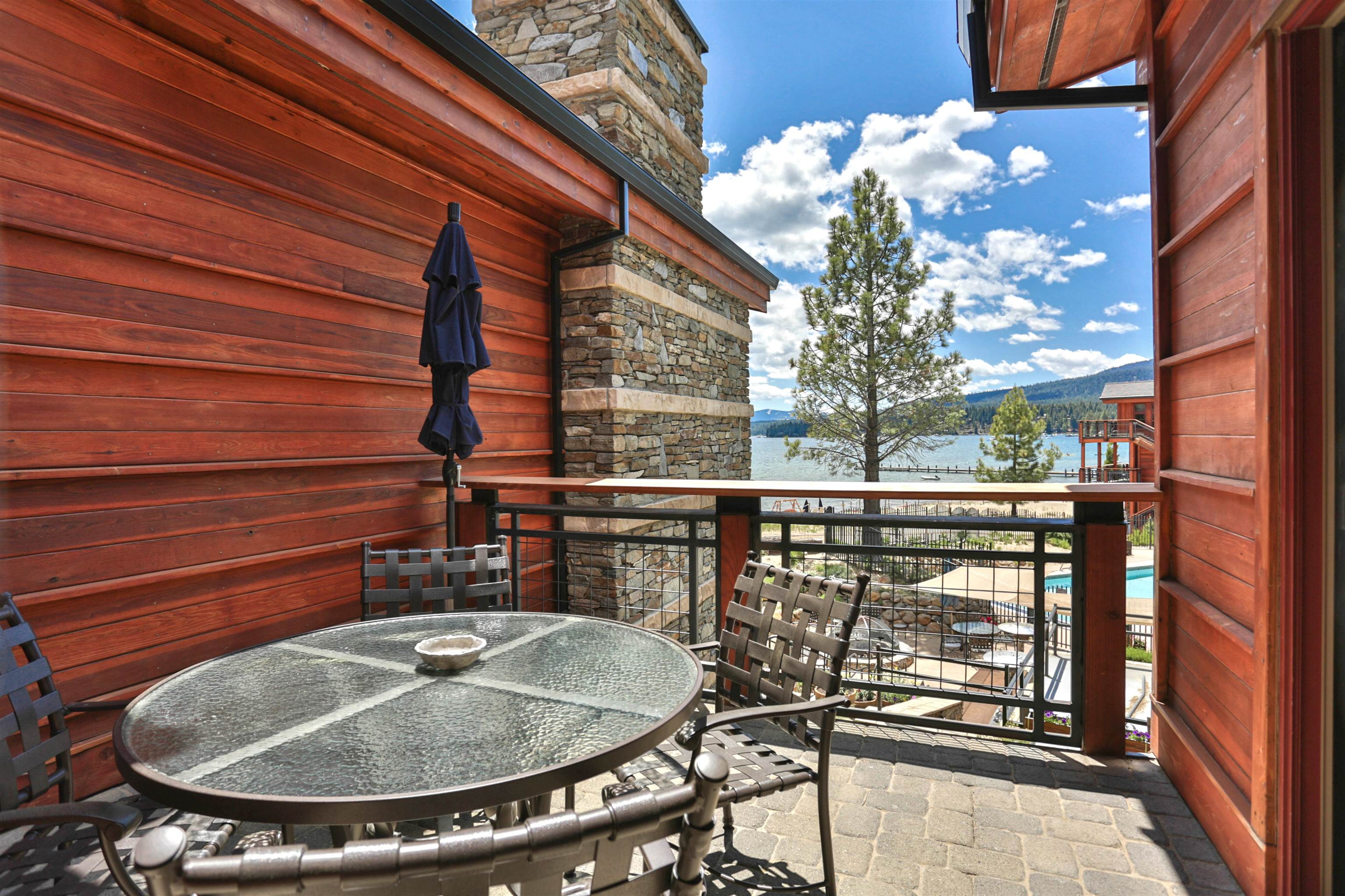 Detail Gallery Image 25 of 28 For 6750 N Lake Blvd, Tahoe Vista,  CA 96148 - 3 Beds | 3 Baths