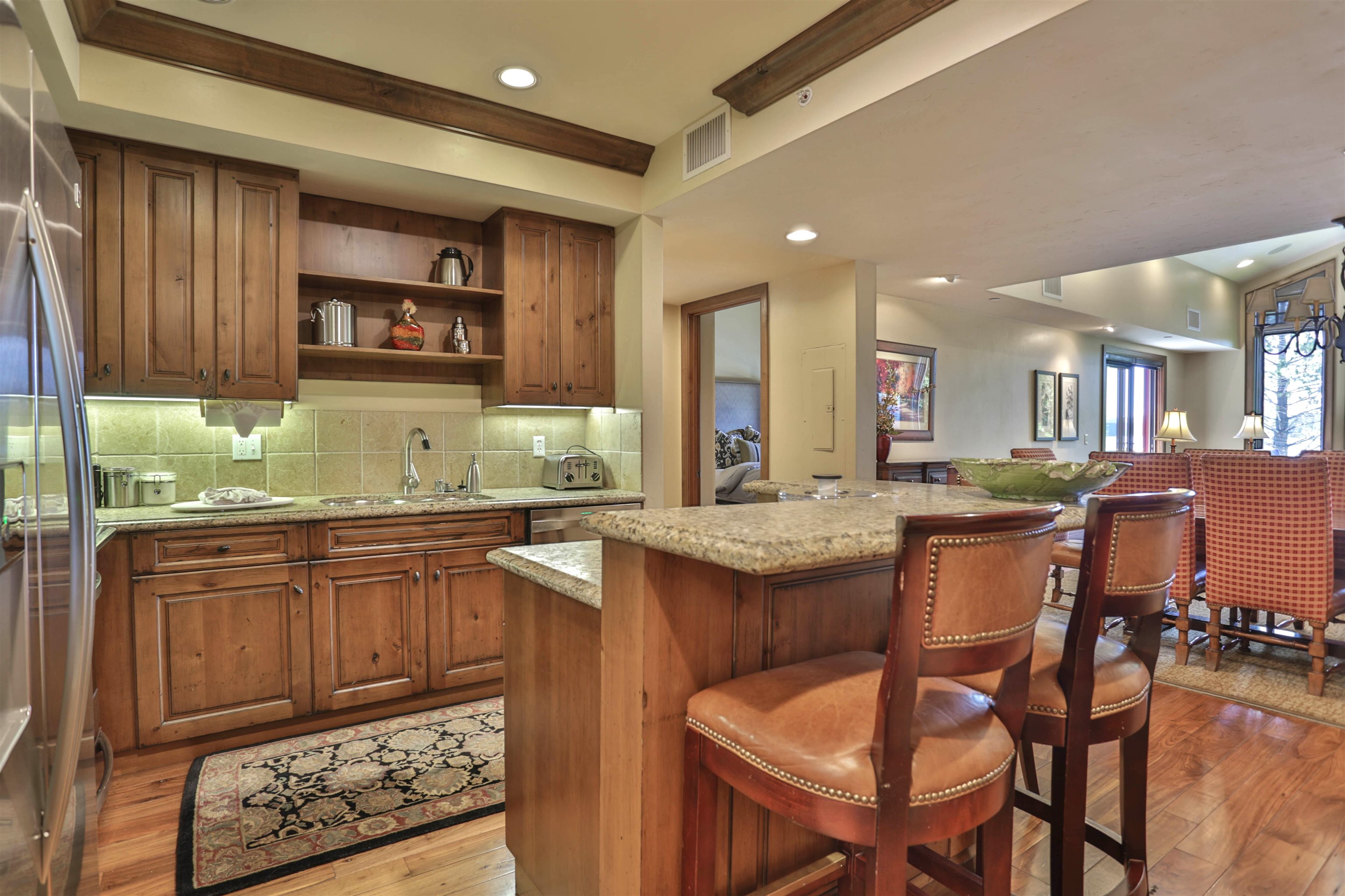 Detail Gallery Image 4 of 28 For 6750 N Lake Blvd, Tahoe Vista,  CA 96148 - 3 Beds | 3 Baths