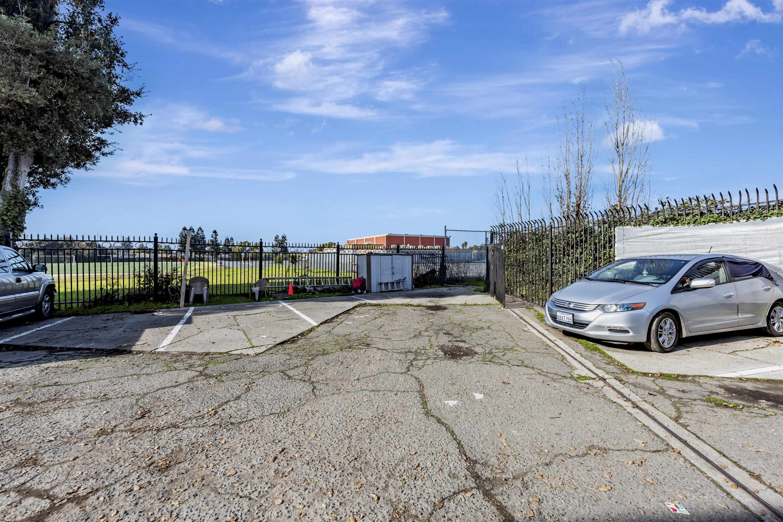 Detail Gallery Image 23 of 24 For 107 Catron Dr, Oakland,  CA 94603 - – Beds | – Baths