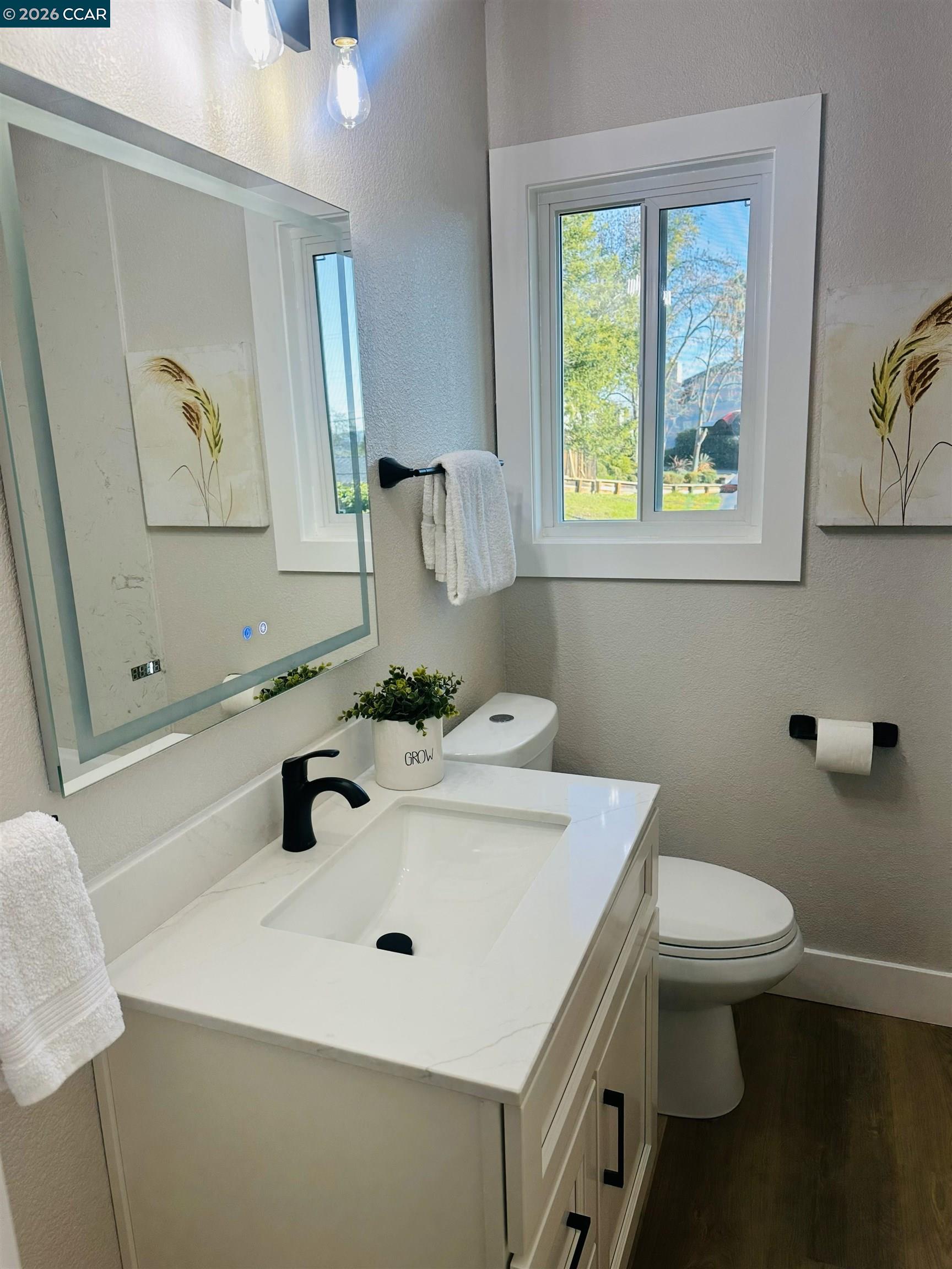 Detail Gallery Image 13 of 19 For 3102 Pine St, Martinez,  CA 94553 - 3 Beds | 2 Baths