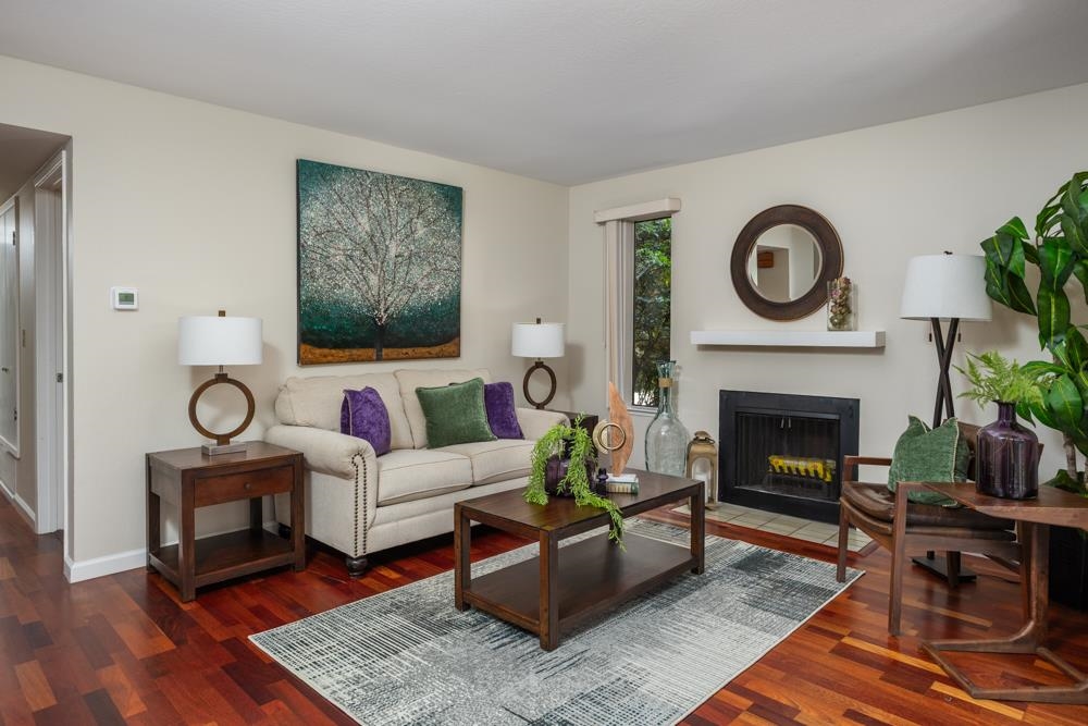 Front Image Thumbnail for CC41120493