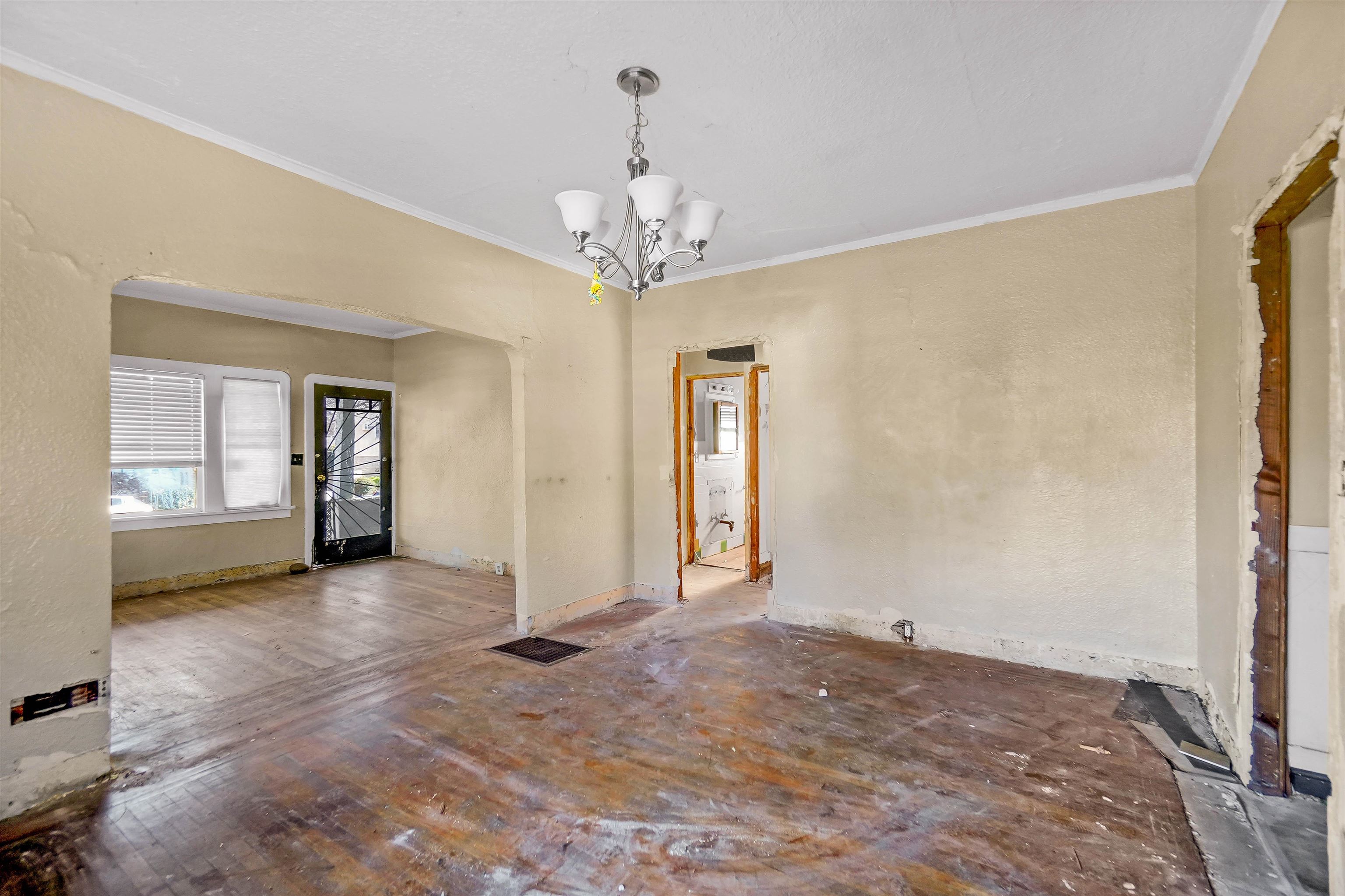 Detail Gallery Image 12 of 60 For 2054 Bonifacio, Concord,  CA 94520 - 5 Beds | 2 Baths